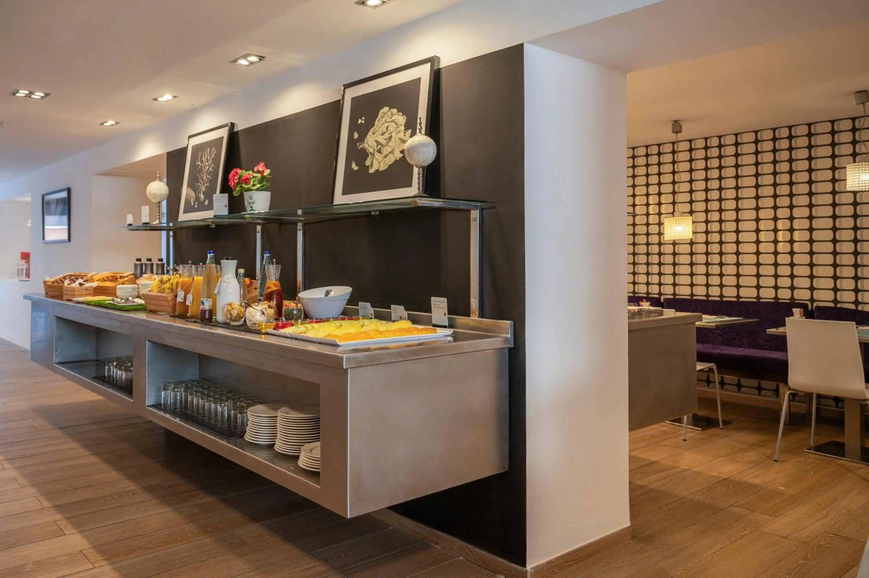 Buffet breakfast in Hesperia Mallorca