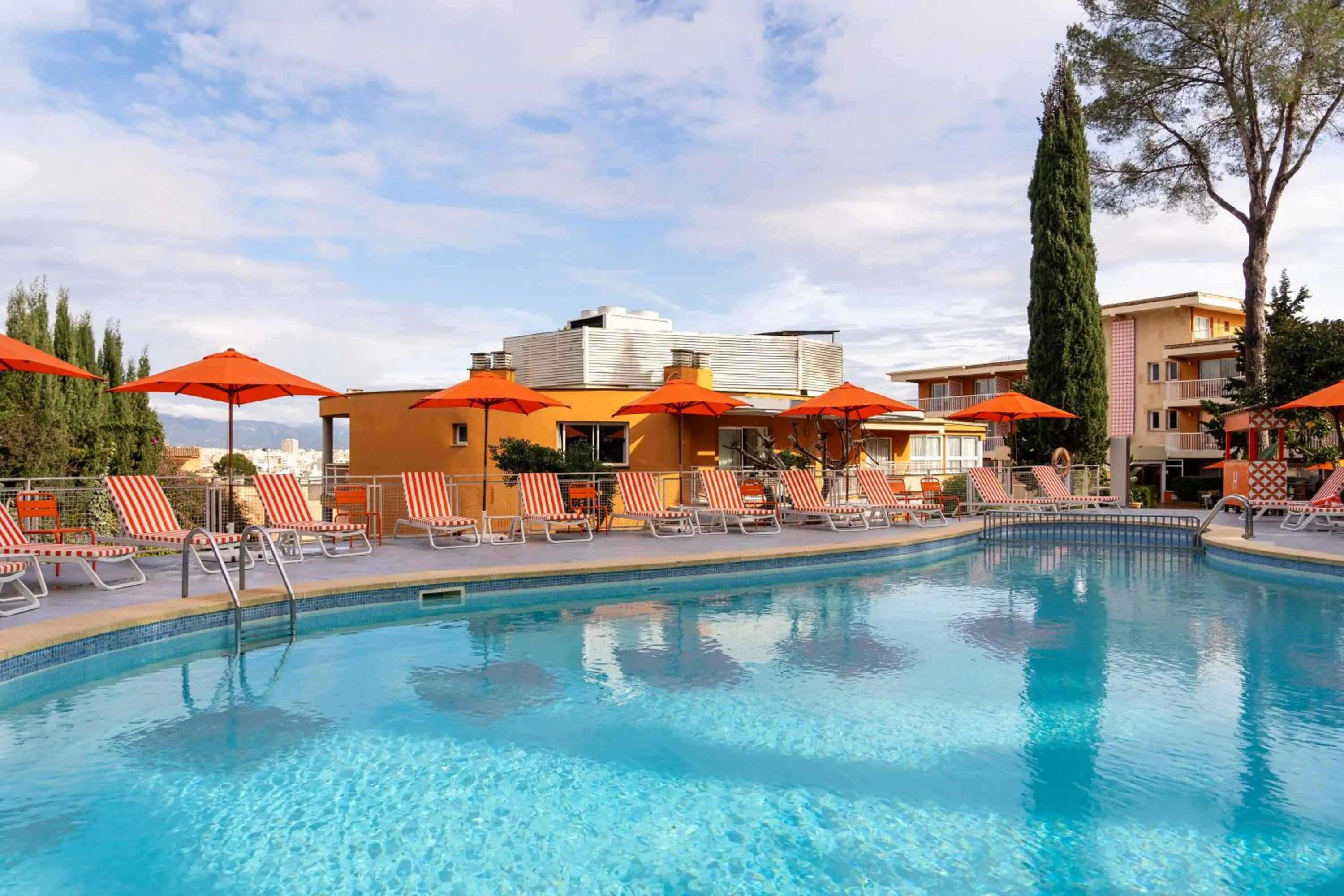 Swimming pool in Hesperia Mallorca