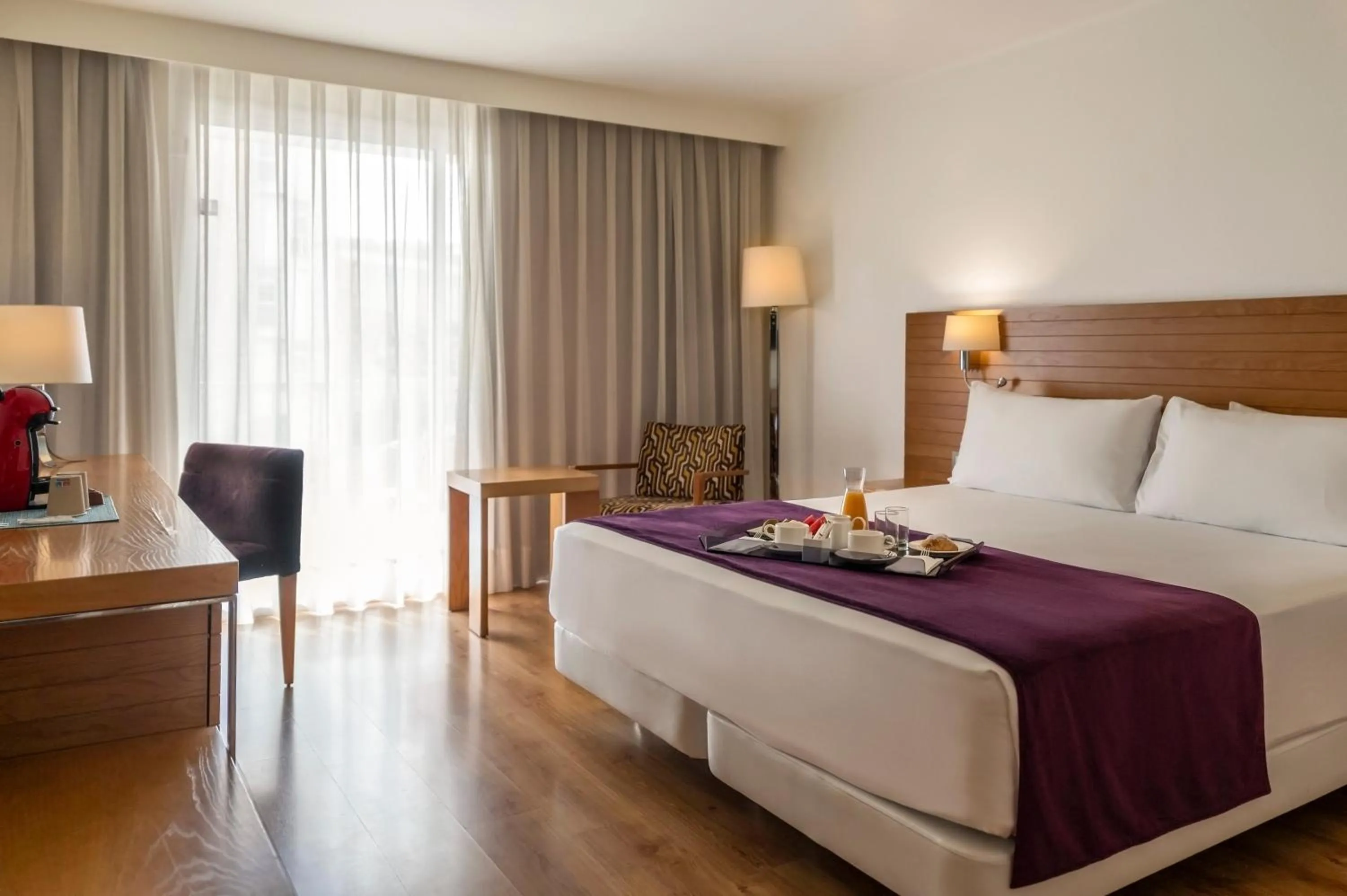 Bedroom, Bed in Hesperia Mallorca