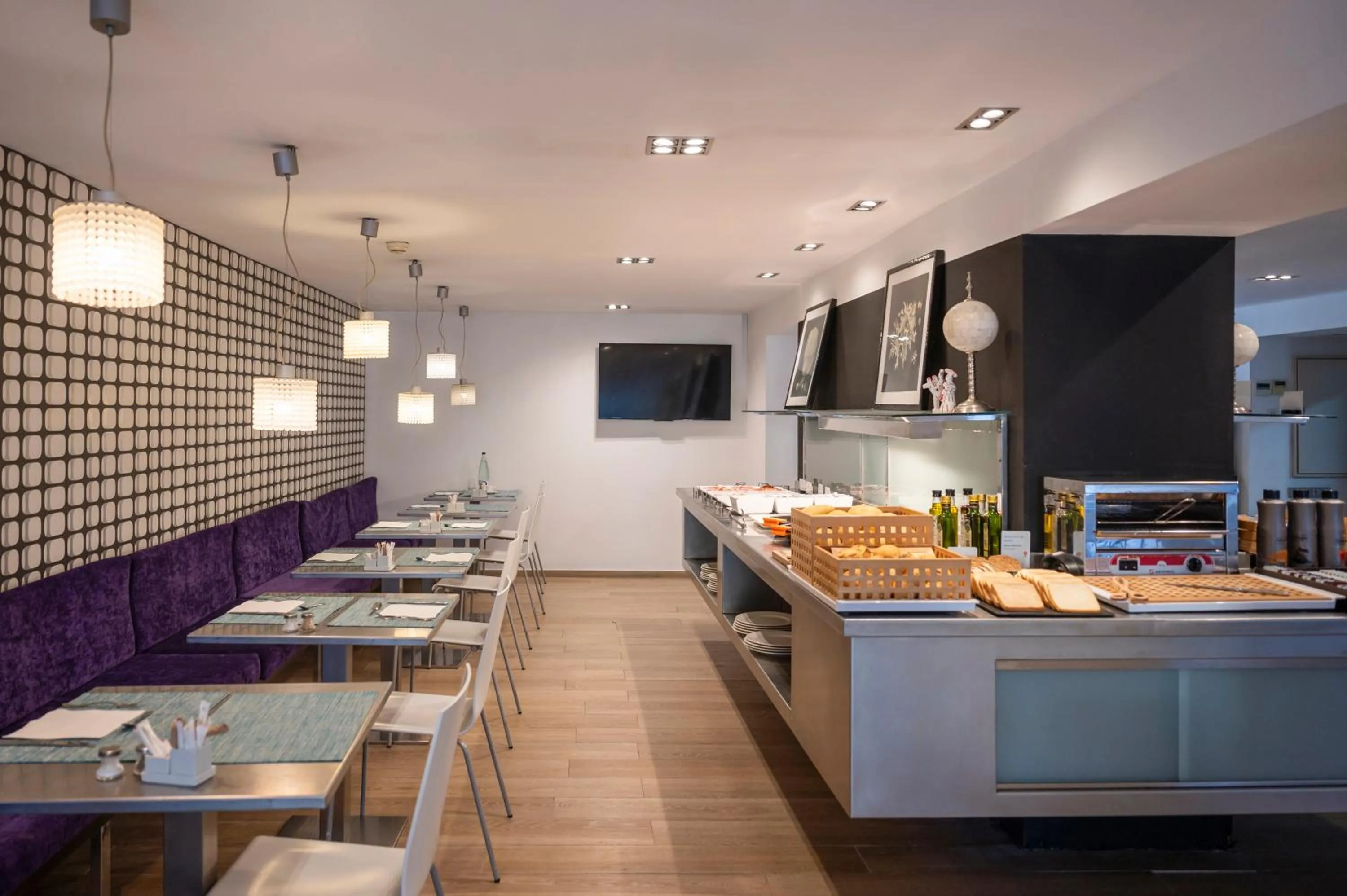 Buffet breakfast in Hesperia Mallorca