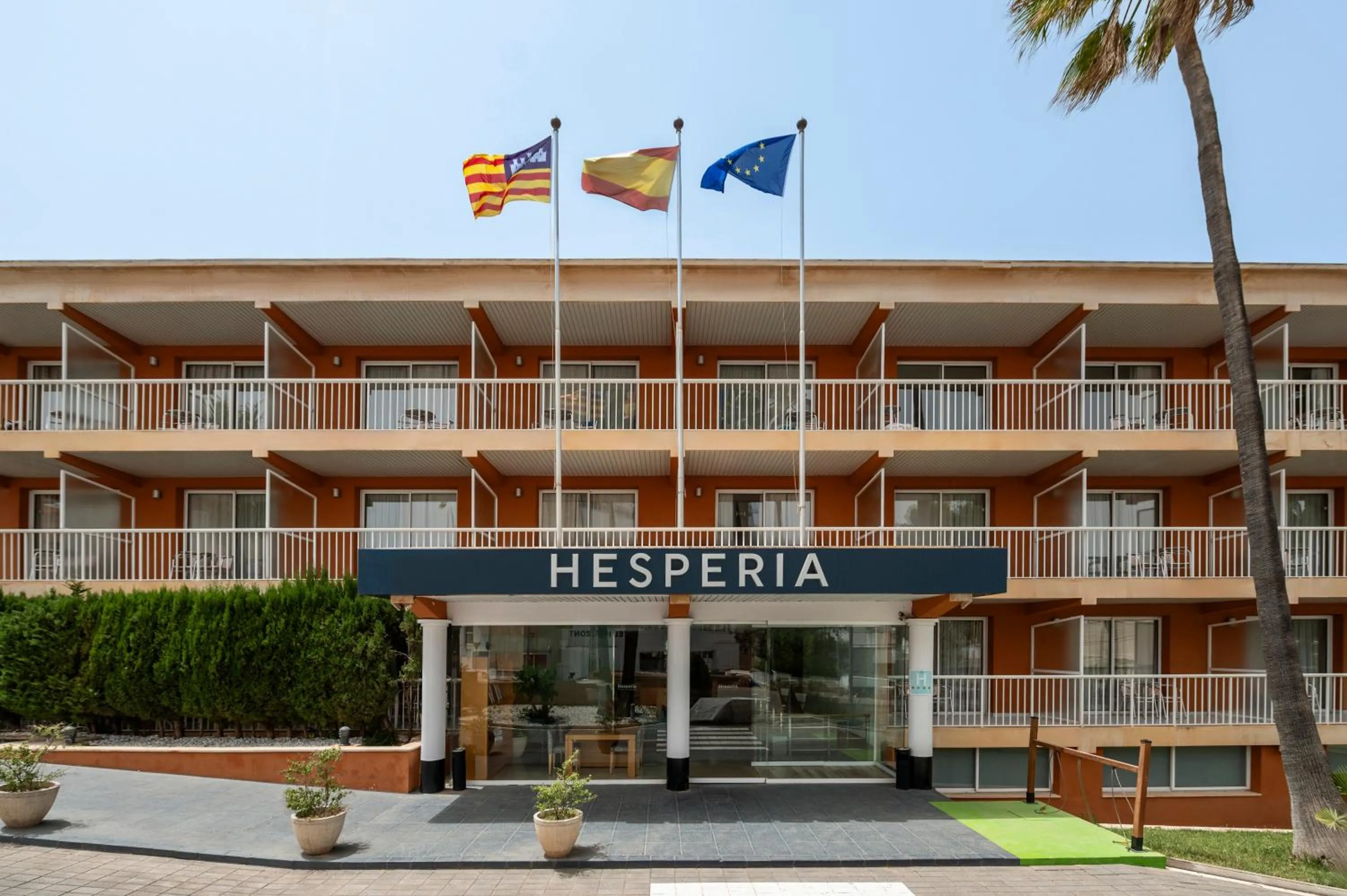 Facade/entrance in Hesperia Mallorca