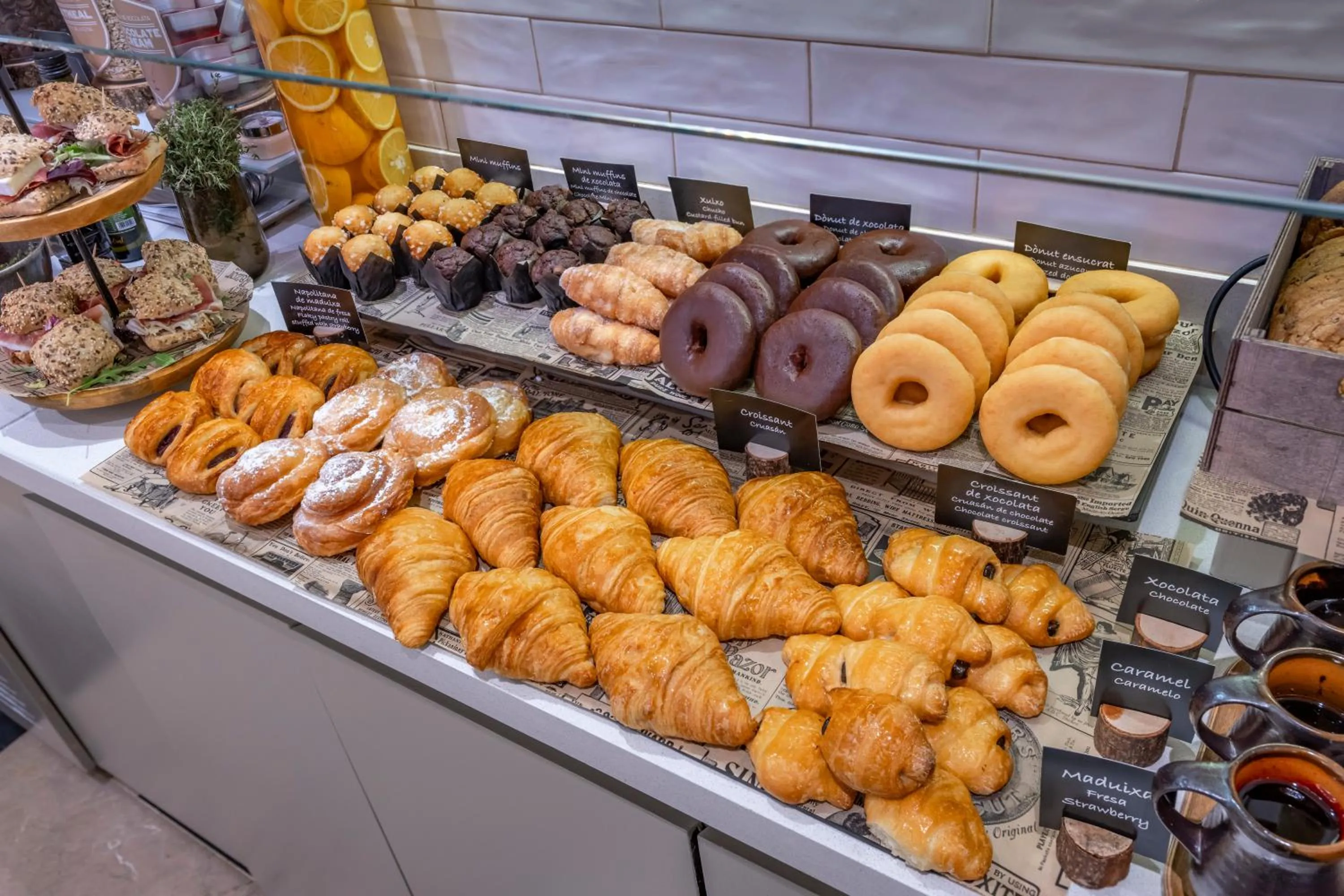 Restaurant/places to eat in Hotel SERHS Del Port