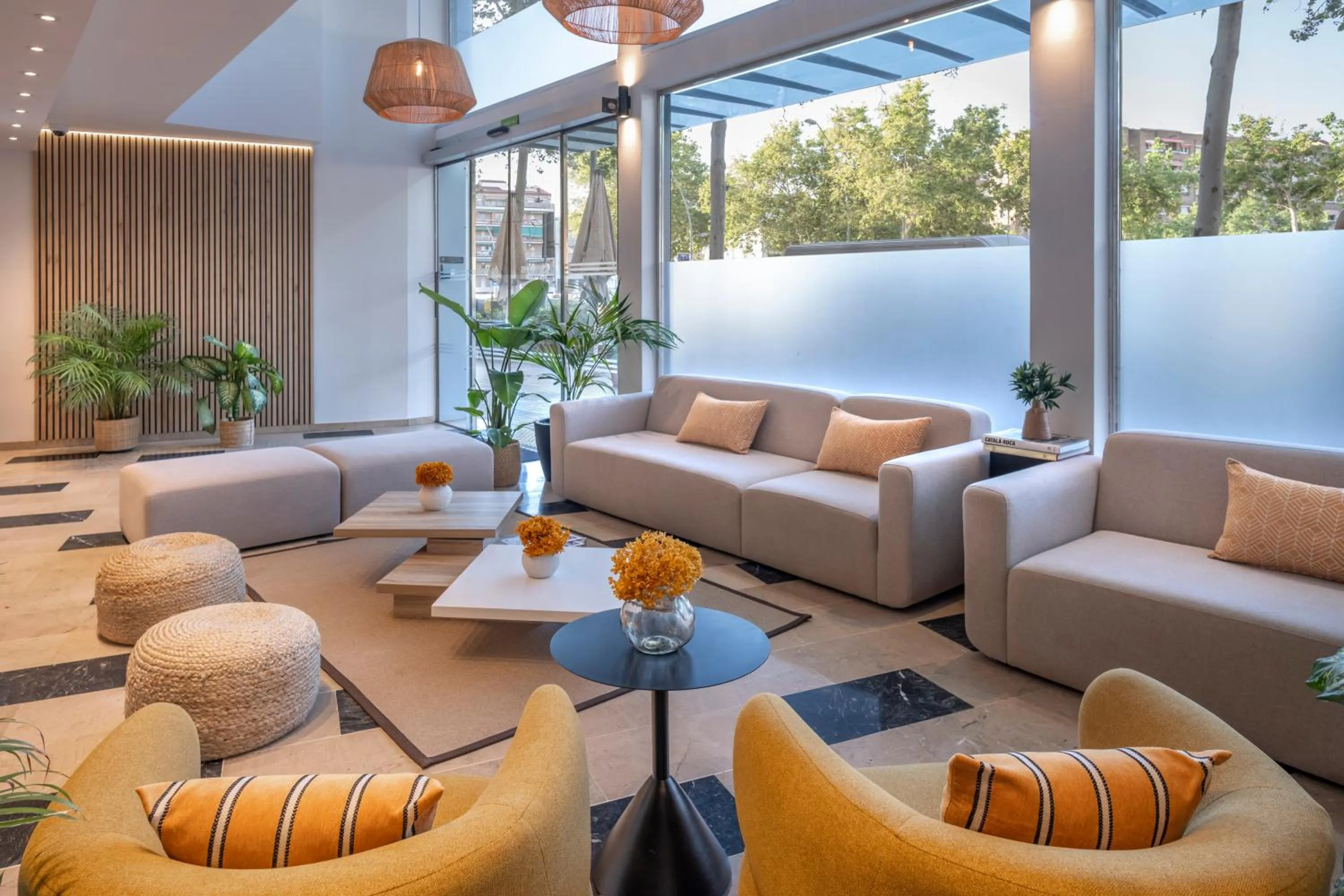 Lobby or reception in Hotel SERHS Del Port