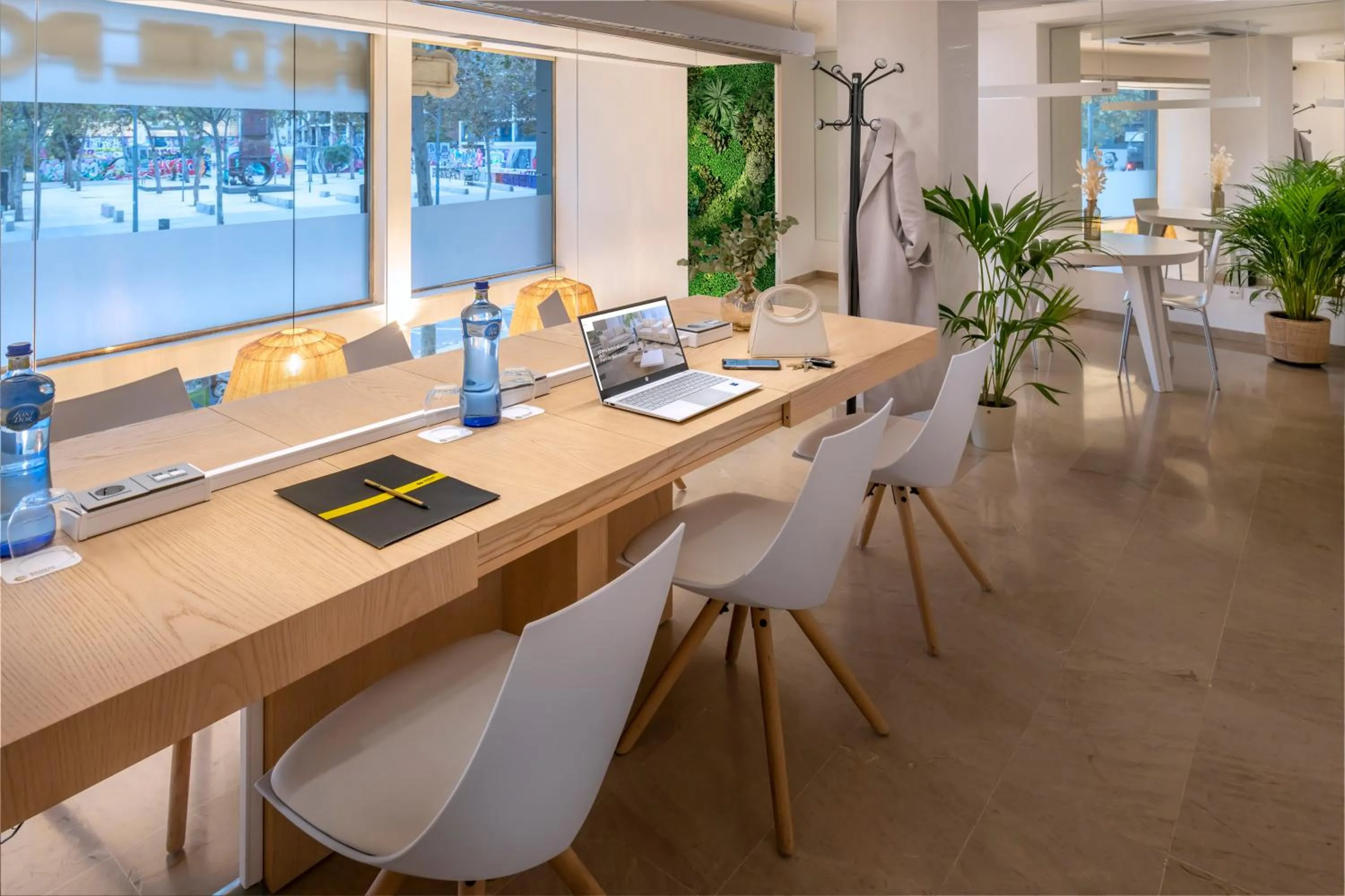 Property building in Hotel SERHS Del Port