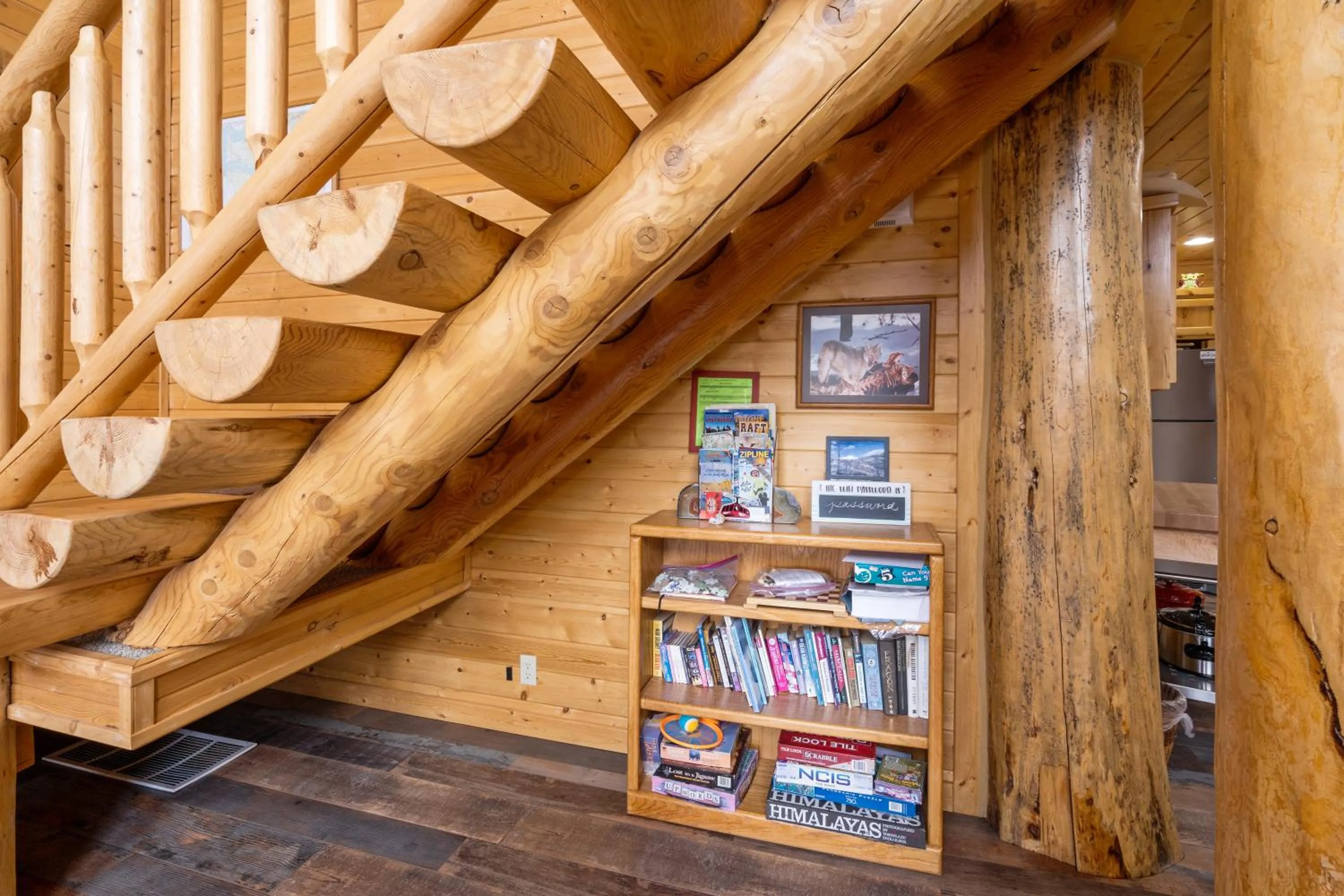 Library in Mule Deer Cabin