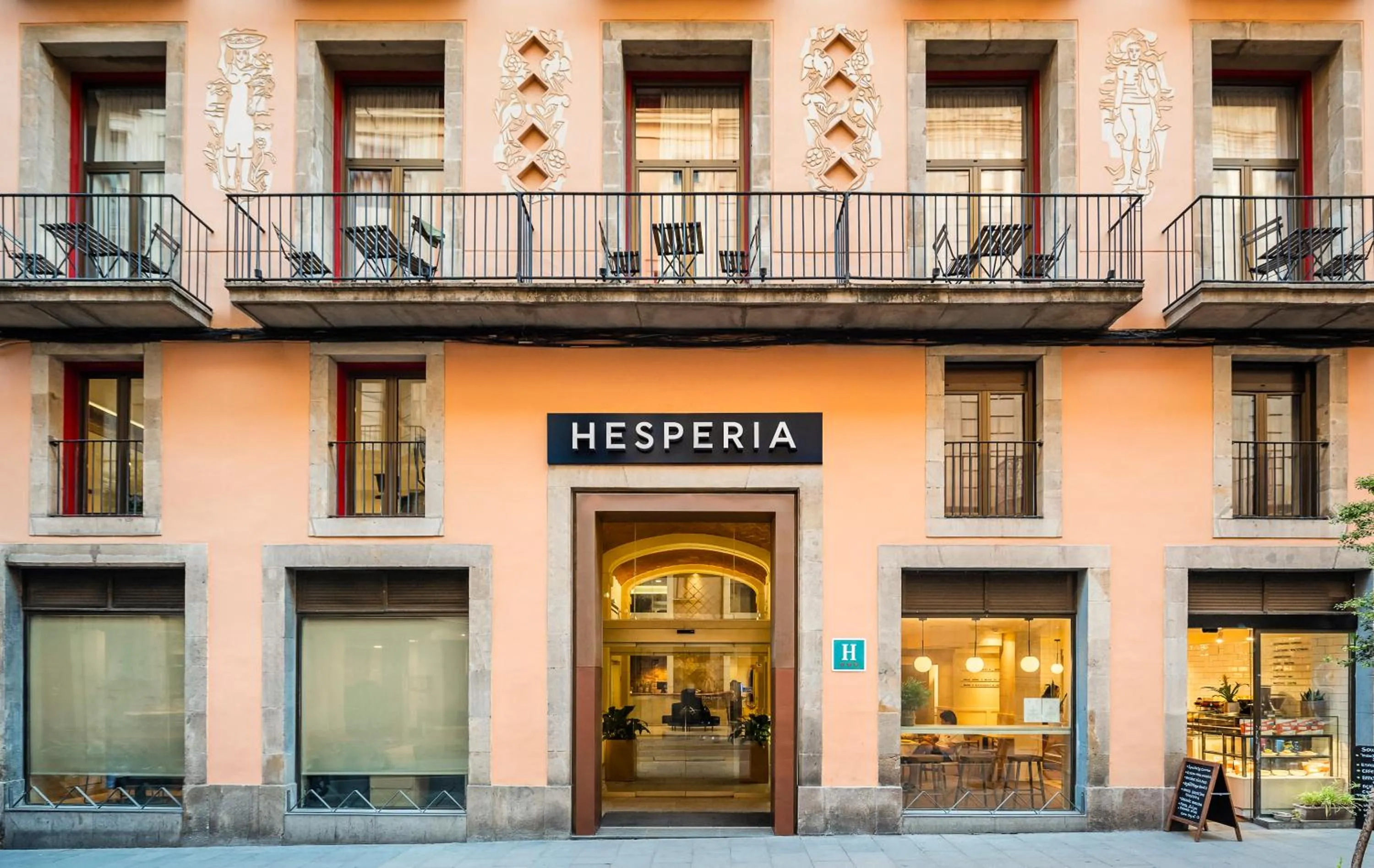 Facade/entrance in Hesperia Barcelona Barri Gòtic