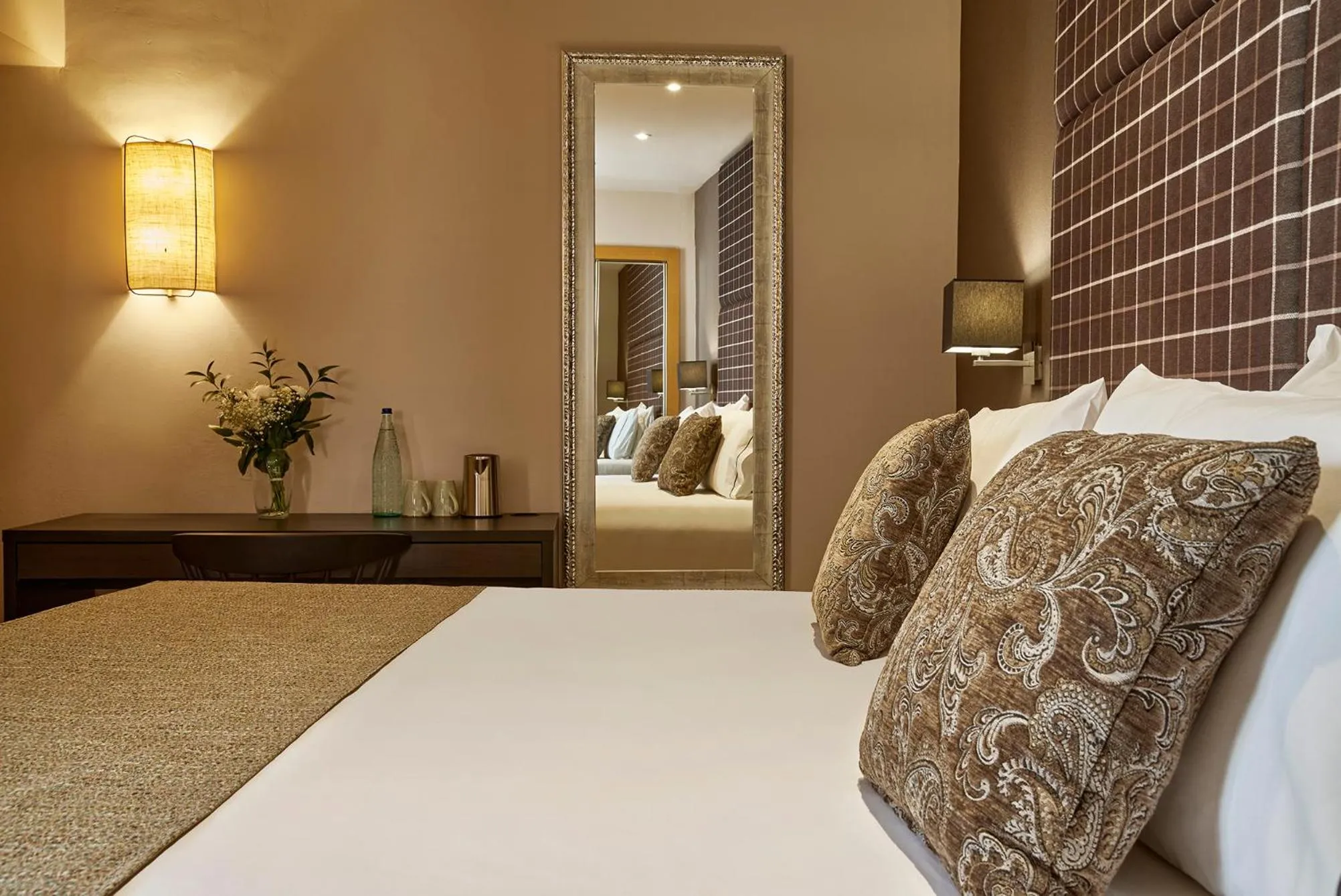 Bedroom, Bed in Hesperia Barcelona Barri Gòtic