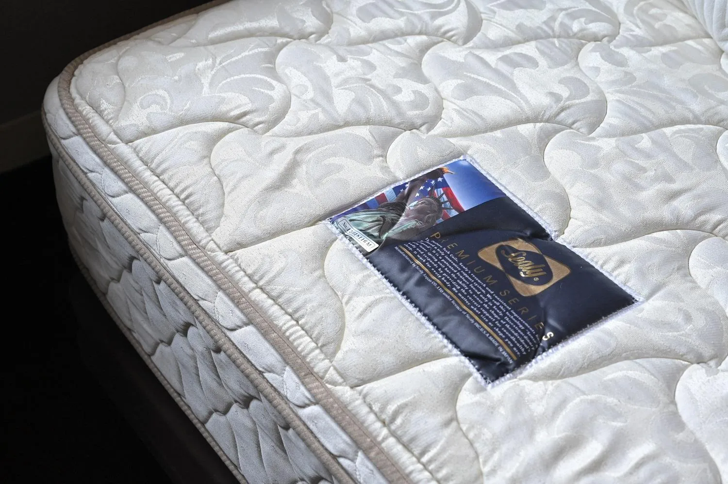 Bed in Kawaguchiko Park Hotel