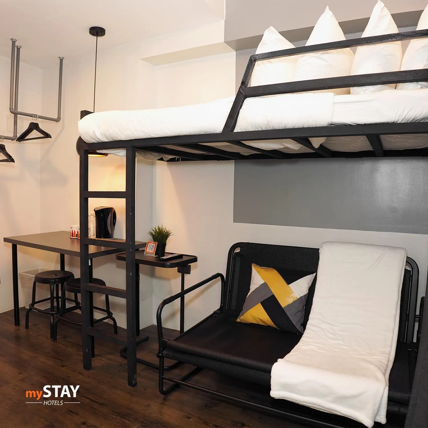 Bed in mySTAY Hotel BGC North