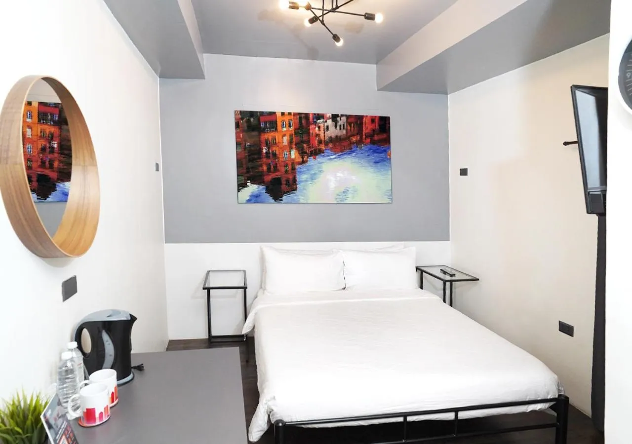 Bed in mySTAY Hotel BGC North