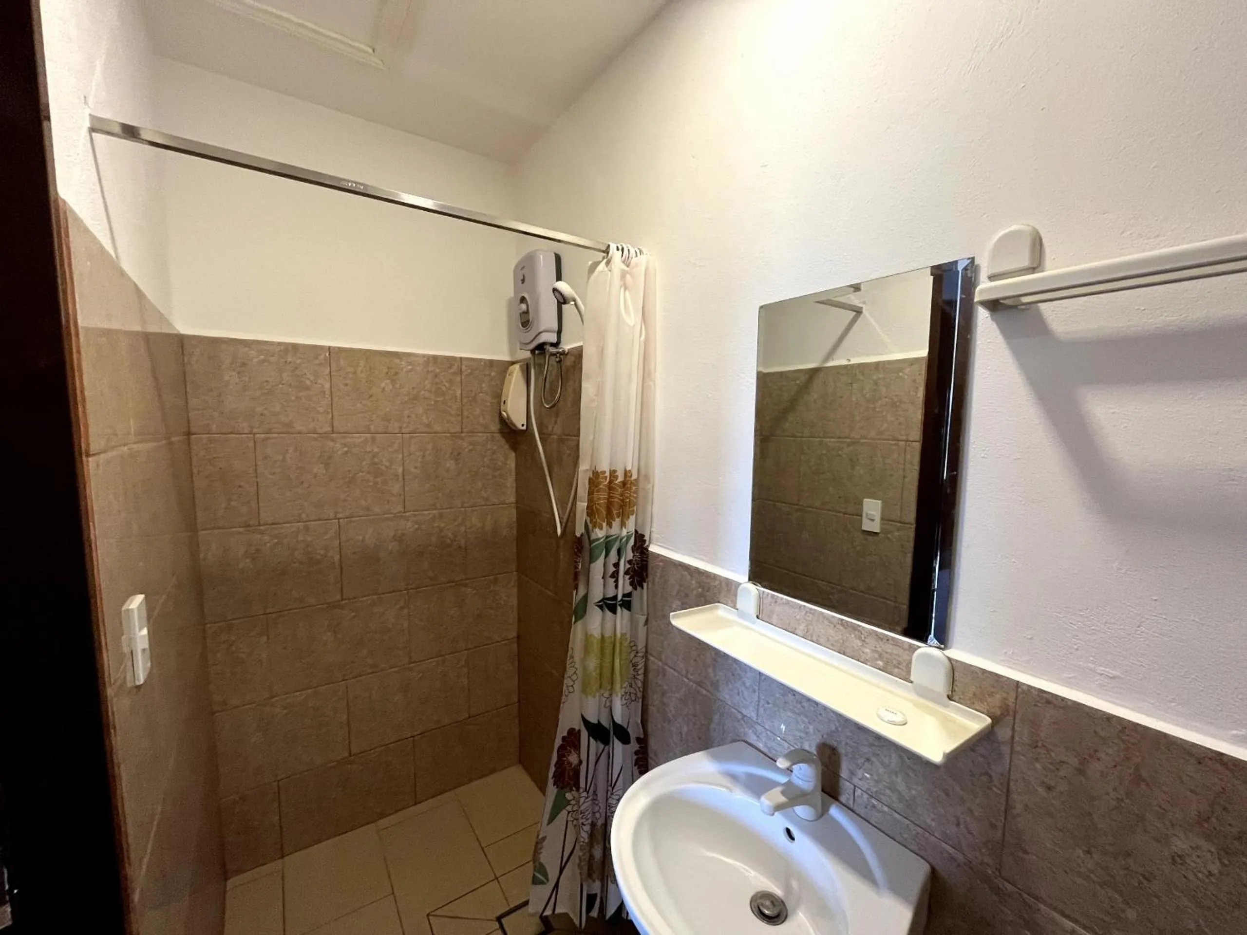 Shower in Ocean Bay Beach Resort