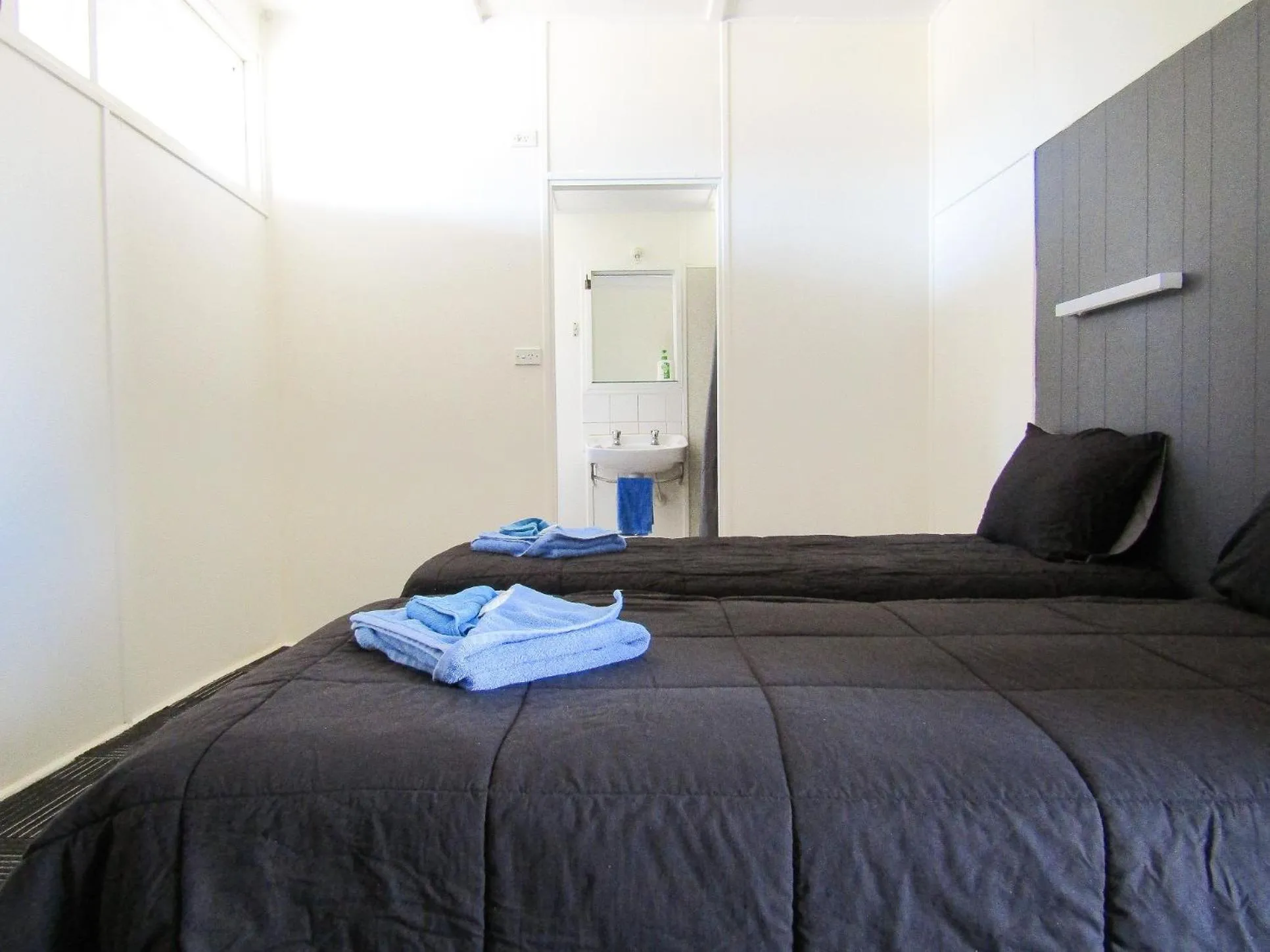 Bedroom, Bed in Tinman Roadhouse
