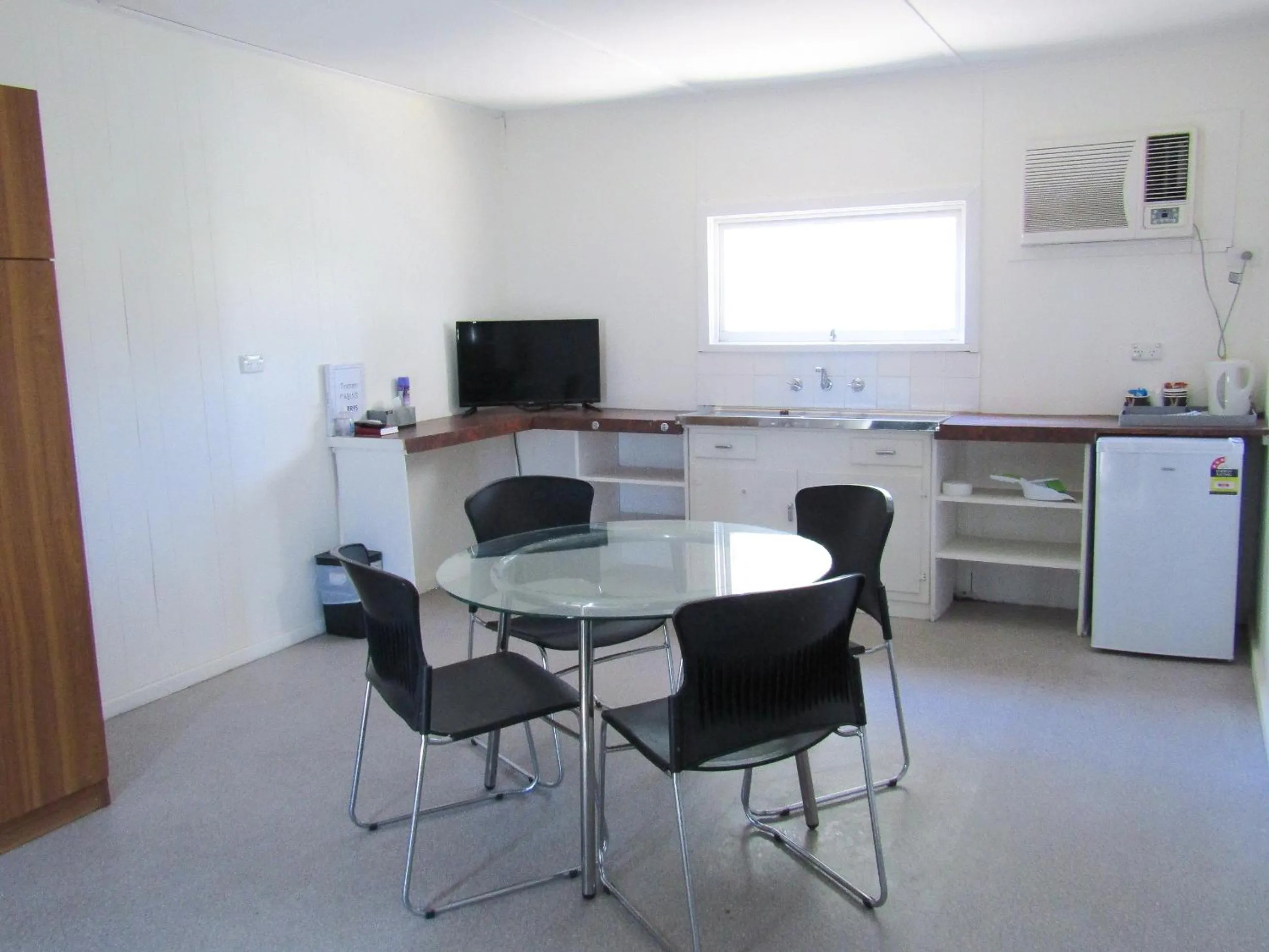 TV and multimedia in Tinman Roadhouse