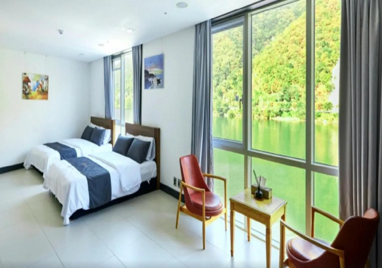 Natural landscape, Bed in Crest72 Hotel