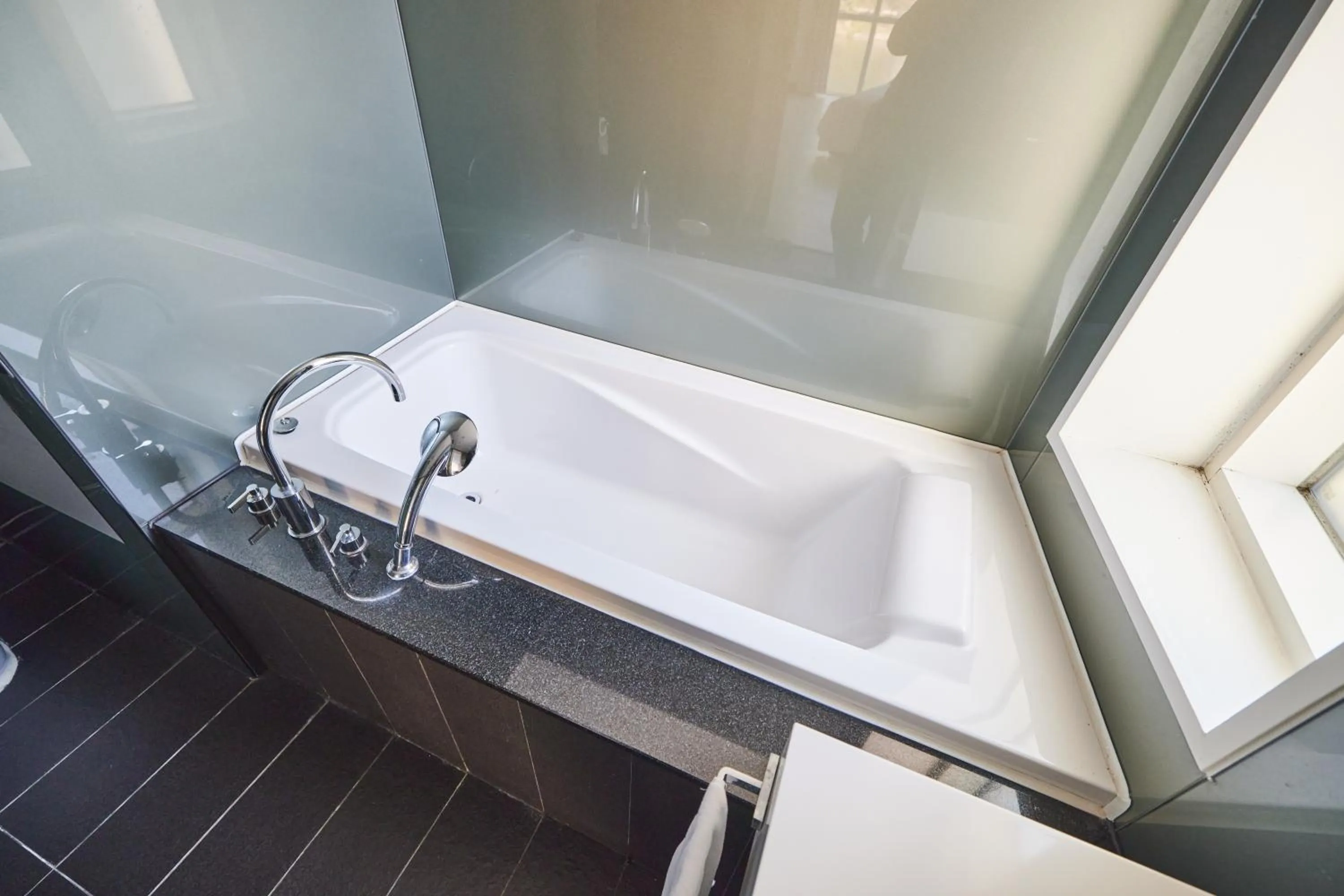 Bathroom in Crest72 Hotel