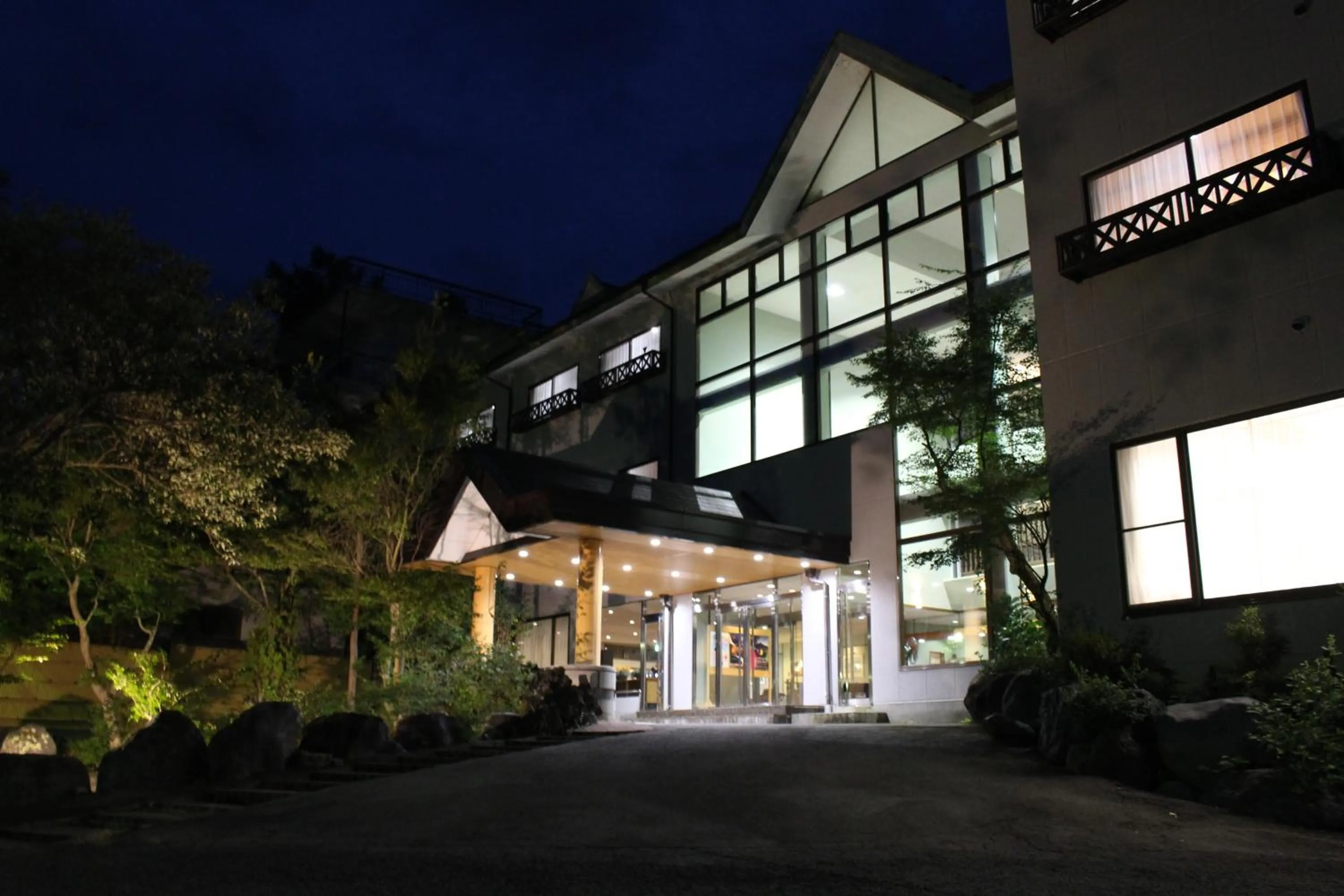 Property building in Fuji Yamanakako Hotel