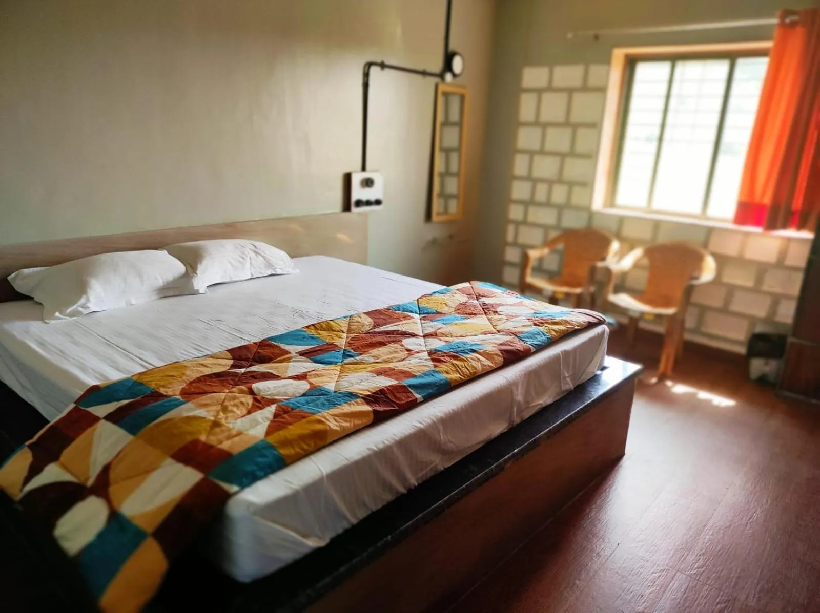 Bedroom in Club Shandilya- Cheerful 3BR villa in Nature Lap