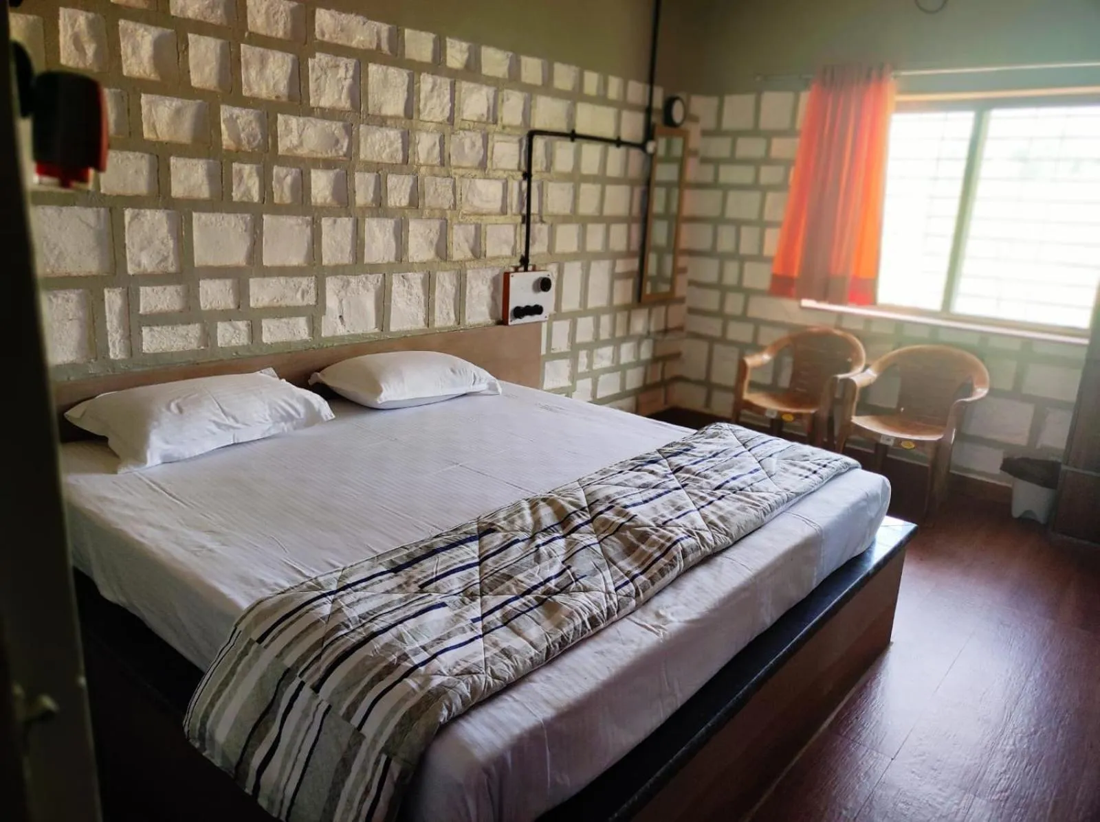 Bedroom in Club Shandilya- Cheerful 3BR villa in Nature Lap