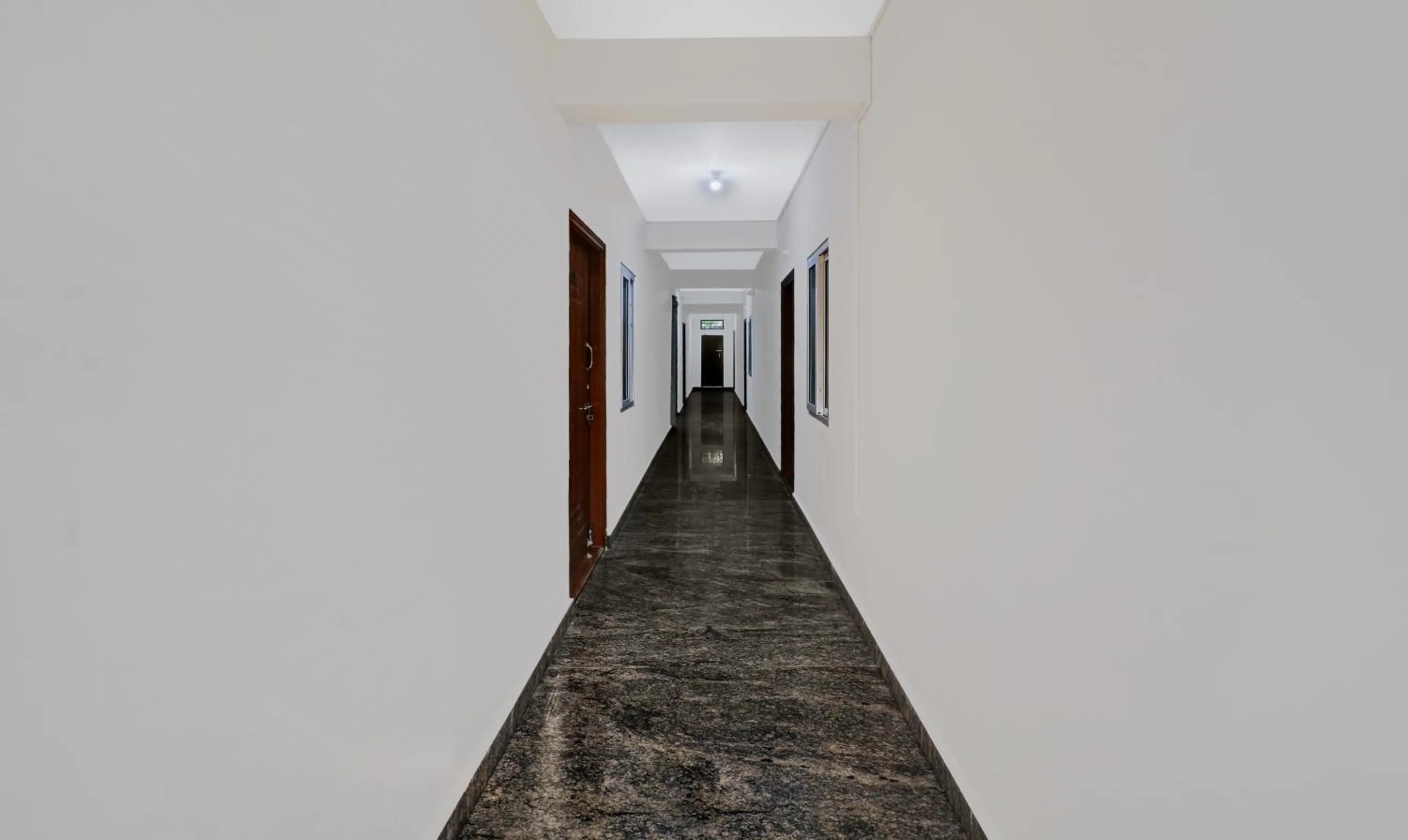 Lobby or reception in Treebo SLN Heritage