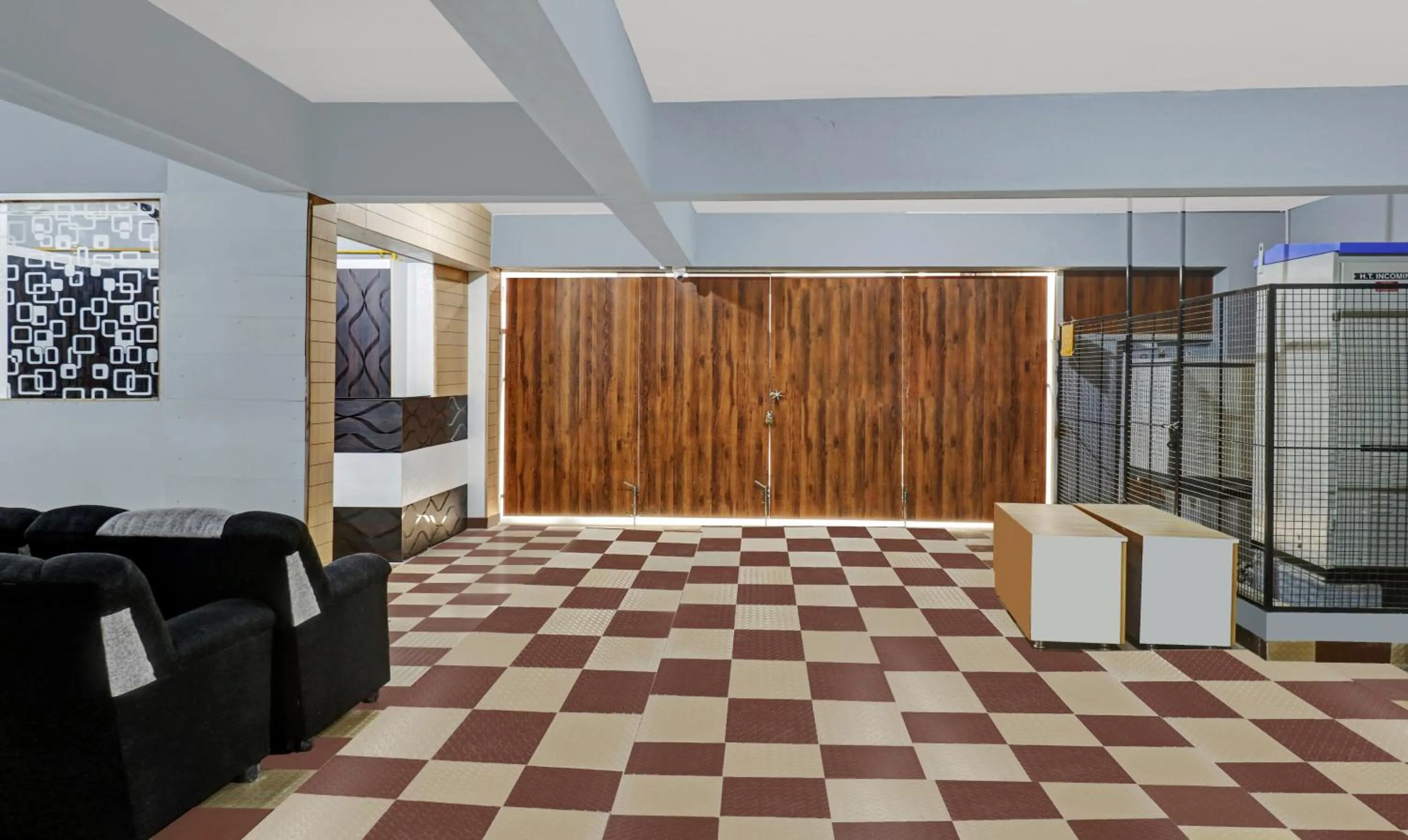 Parking in Treebo SLN Heritage