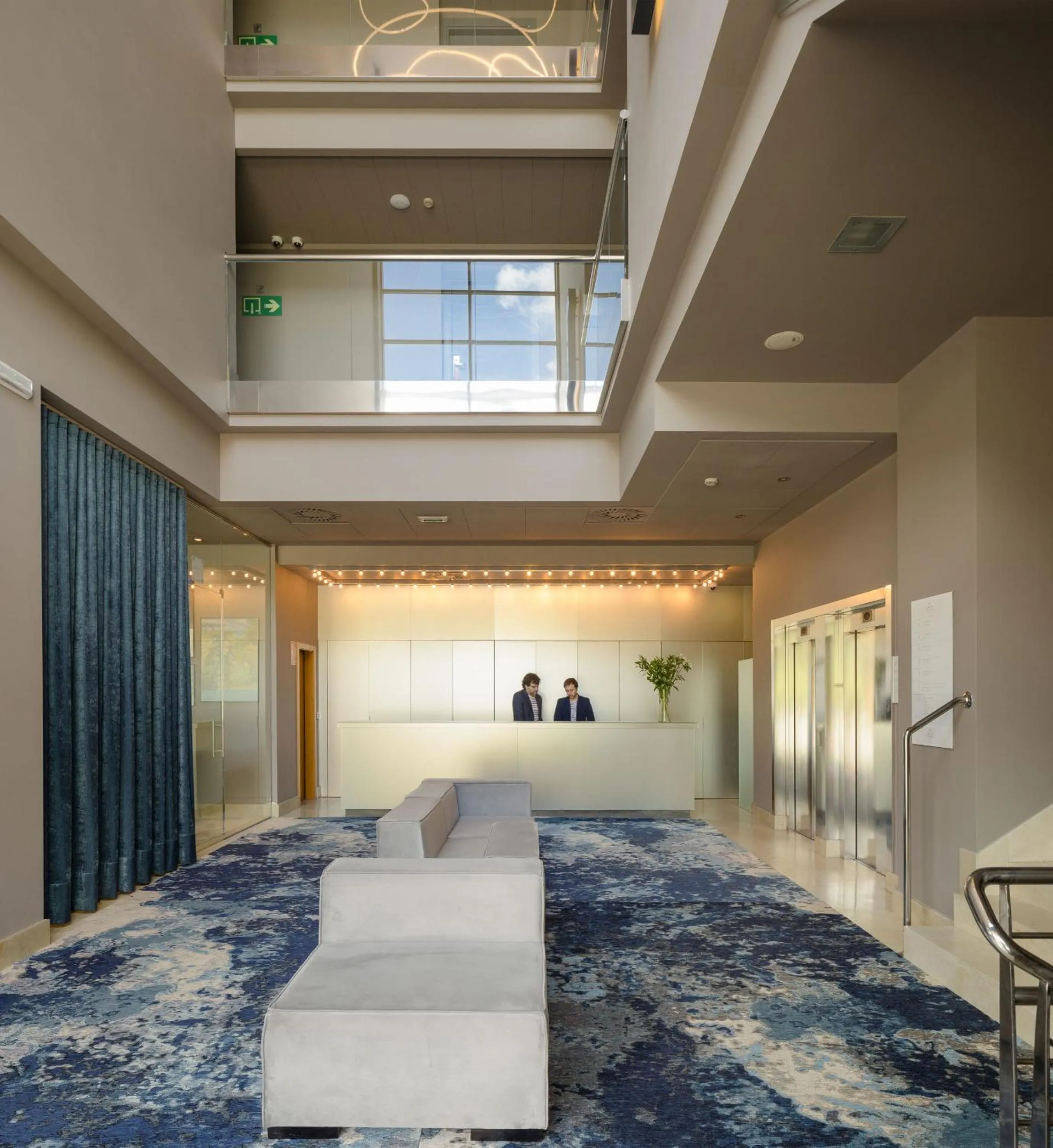 Lobby or reception, Bed in Hotel Antik San Sebastián