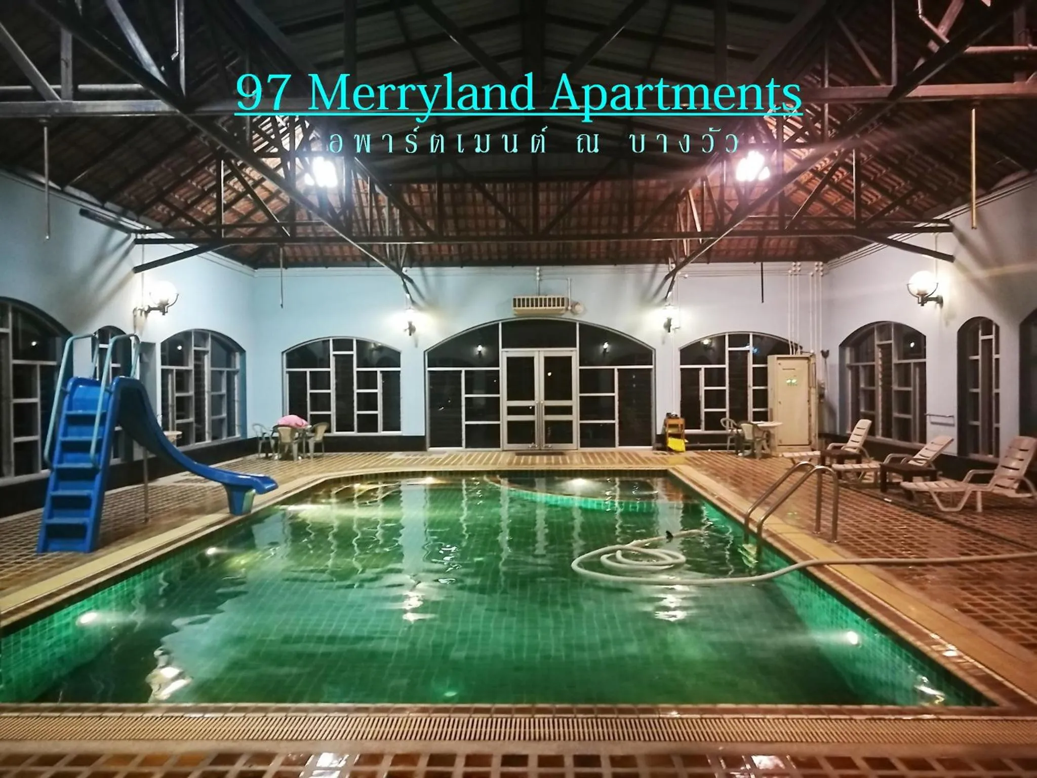 Swimming pool in 97 Merryland Apartments & Hotel
