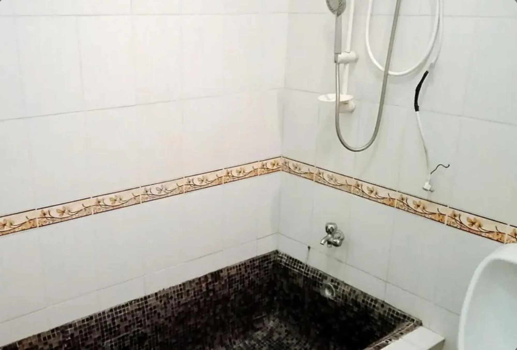 Shower in La Vista Pansol Resort Complex by RedDoorz