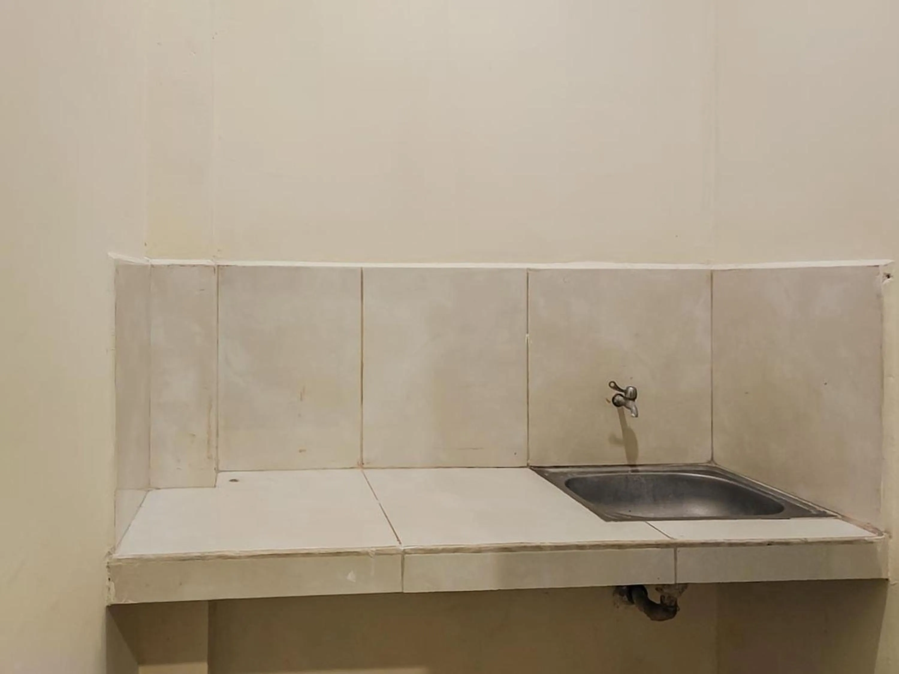 Area and facilities in KoolKost @ Gatot Subroto Timur Denpasar