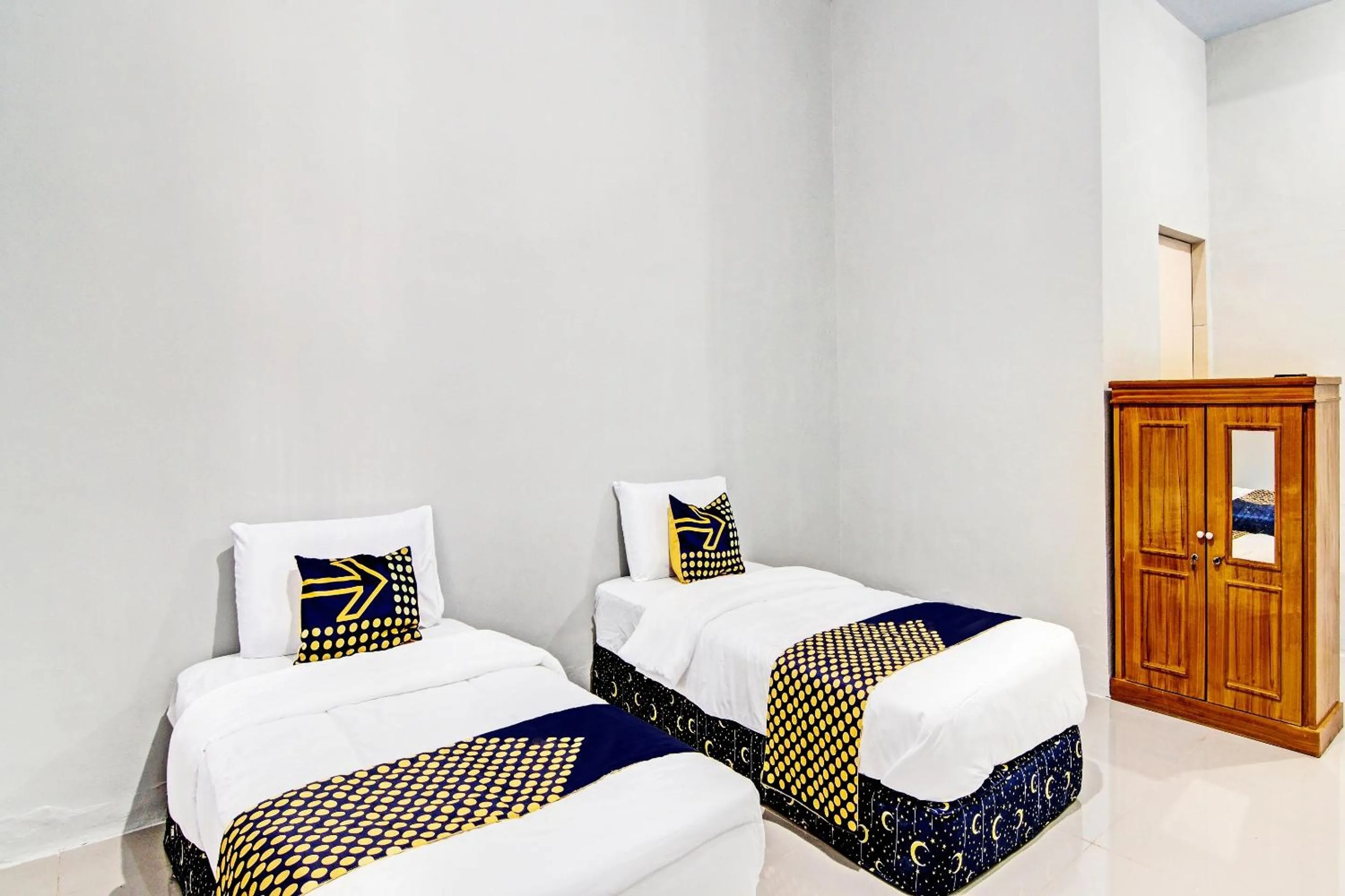 Bedroom in Hotel O Rumah Singgah Kinaya Syariah