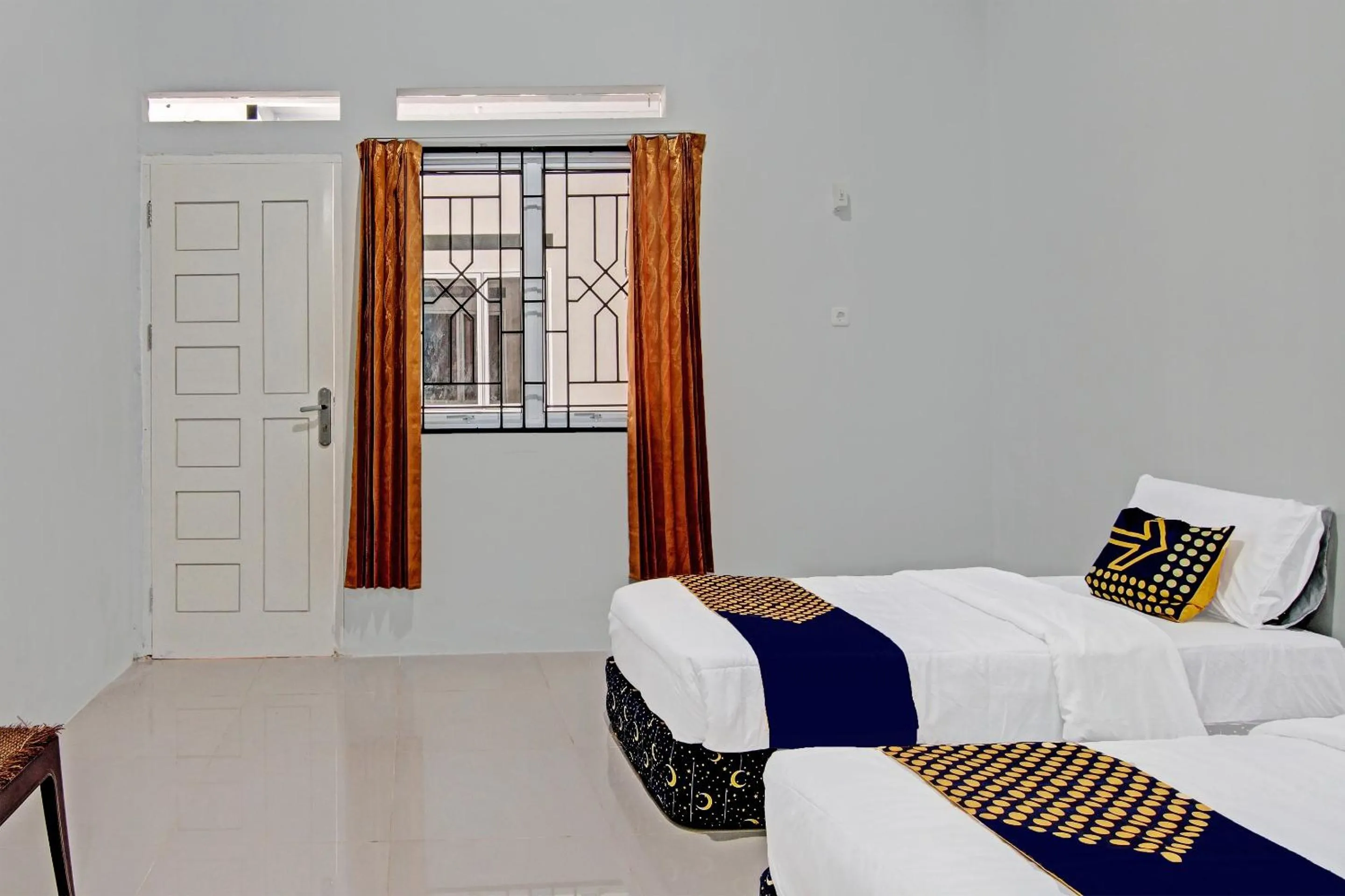 Bedroom in Hotel O Rumah Singgah Kinaya Syariah