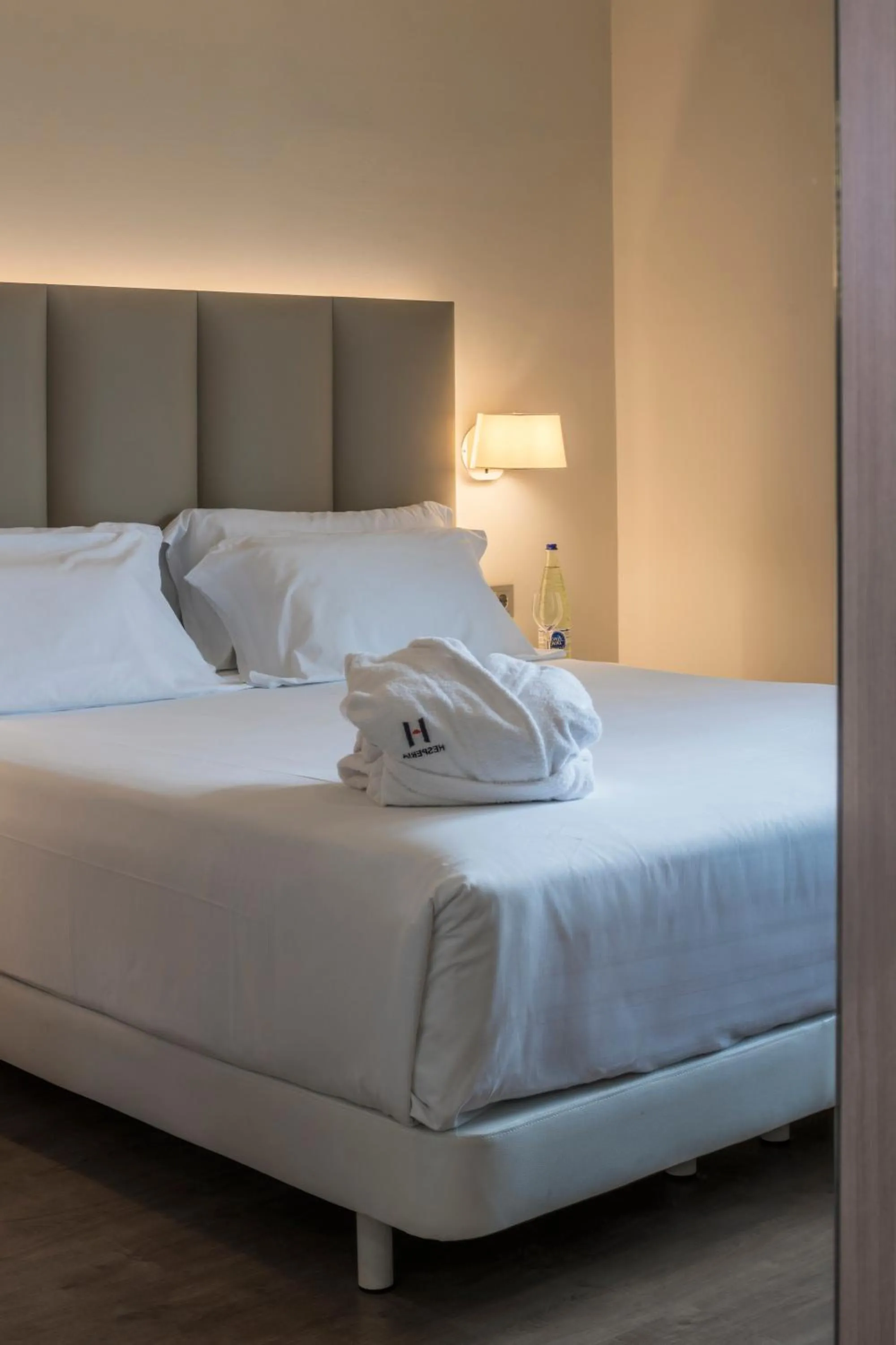 Bed in Hesperia Murcia Centro