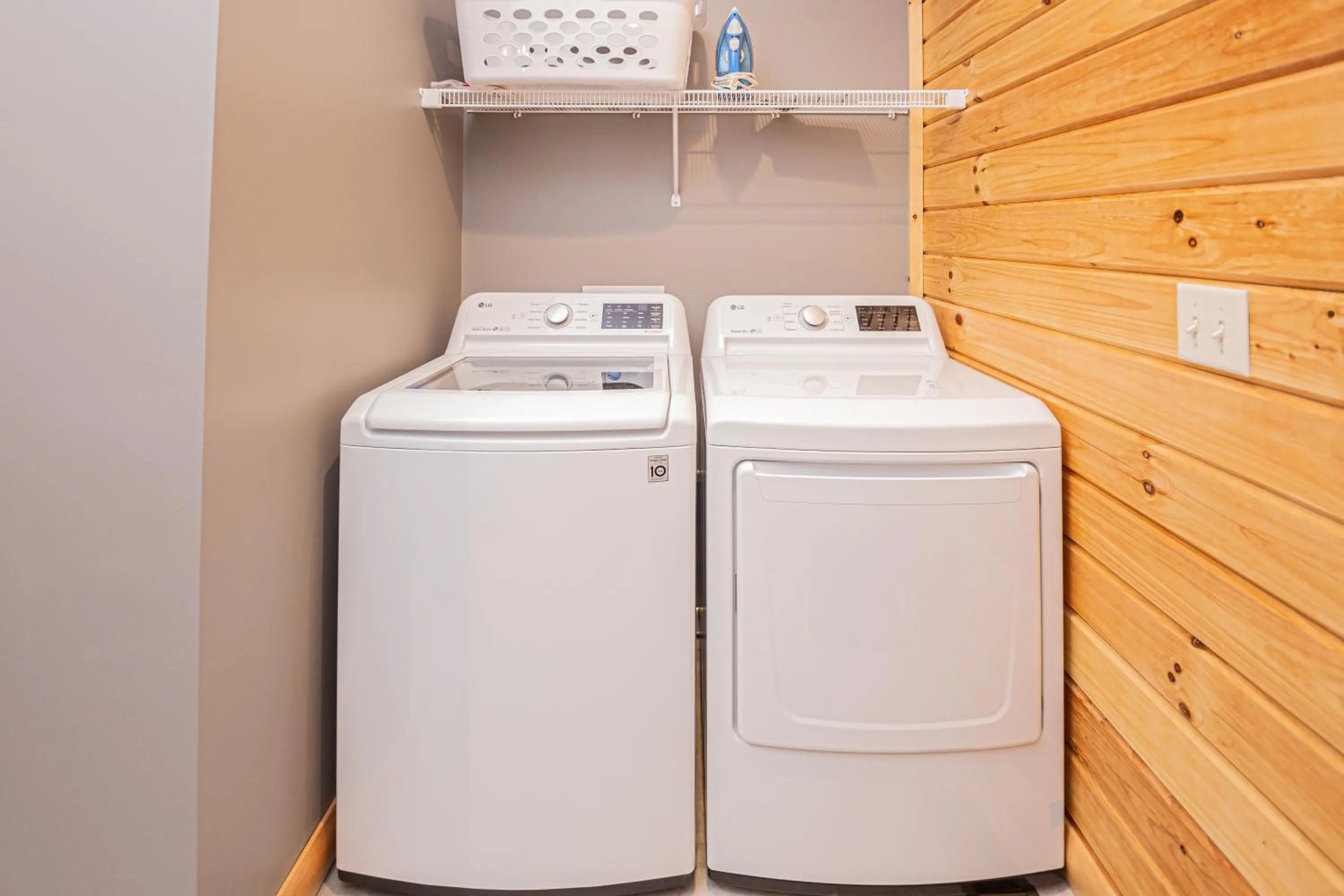 Property building in Space Mountain