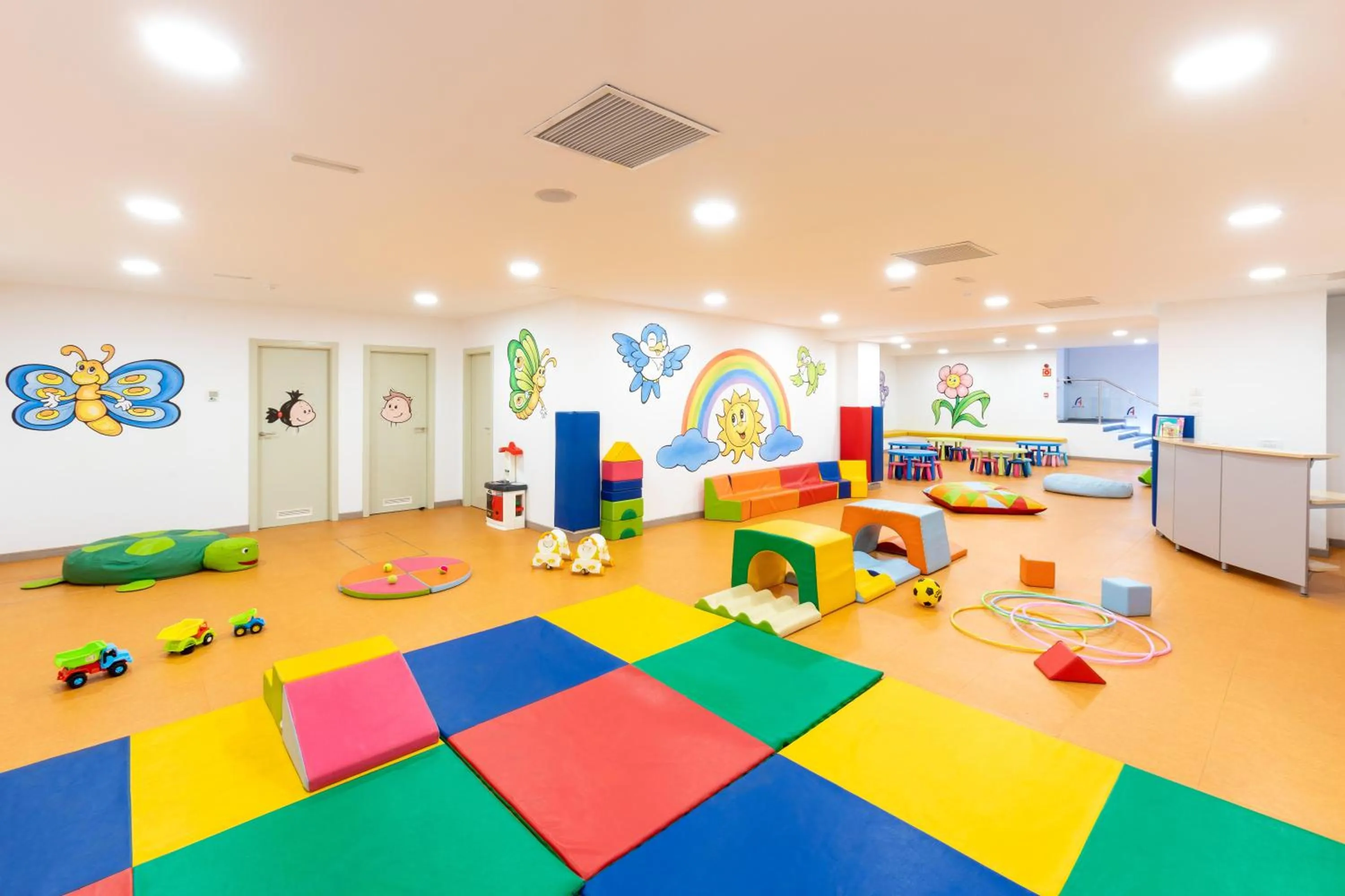 Kids's club in Alexandre Troya