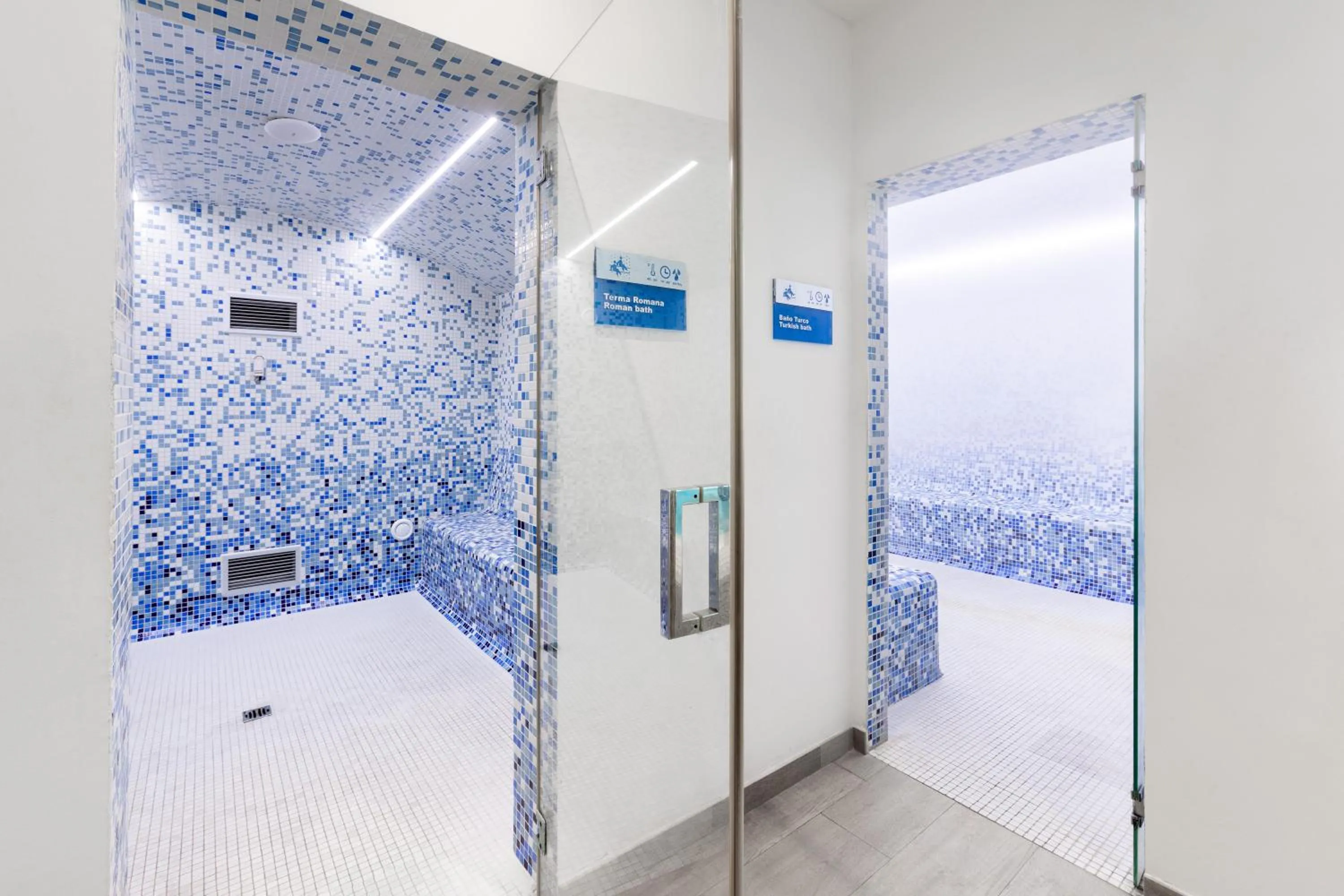 Steam room in Alexandre Troya