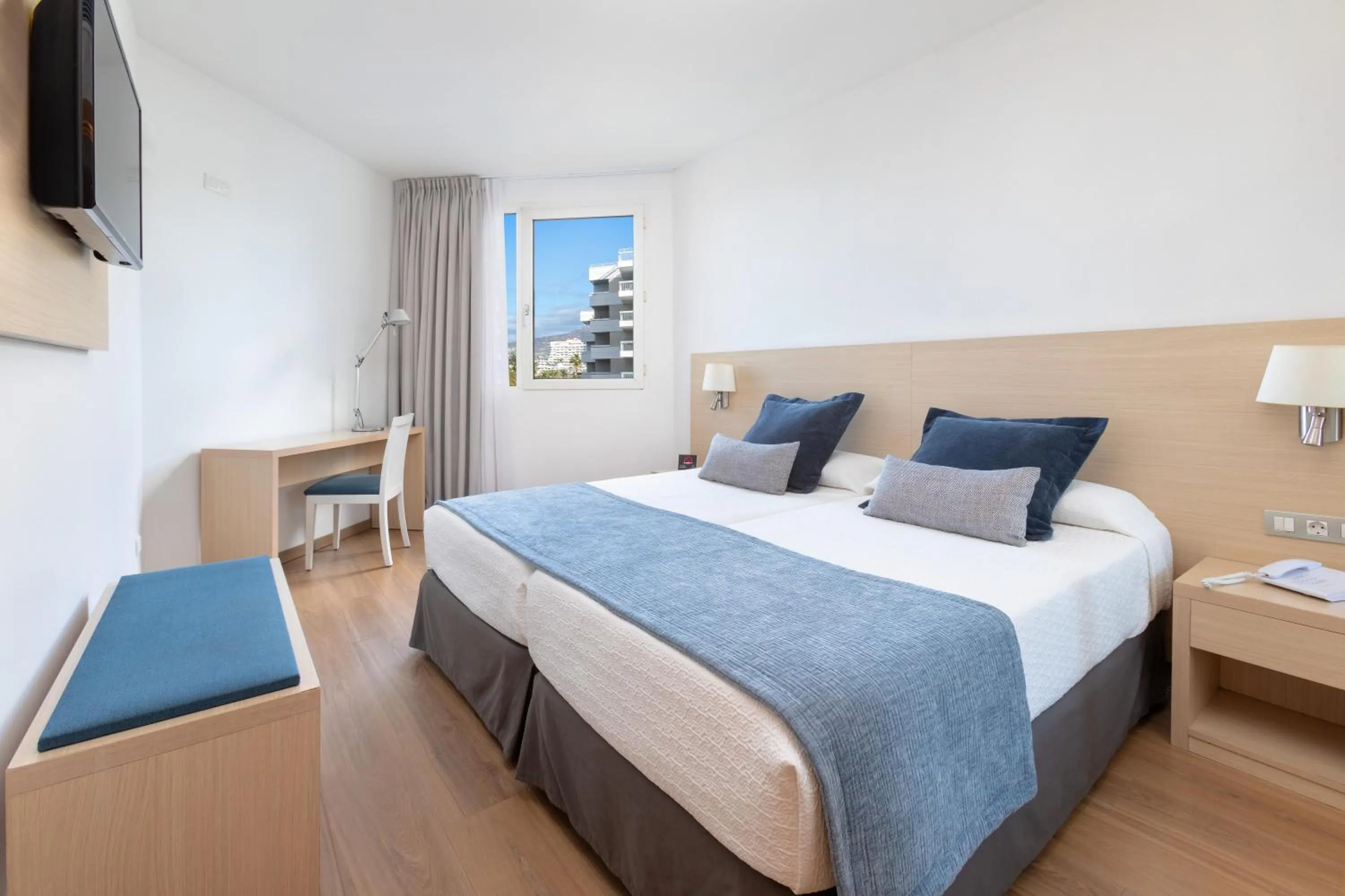 TV and multimedia, Bed in Alexandre Troya