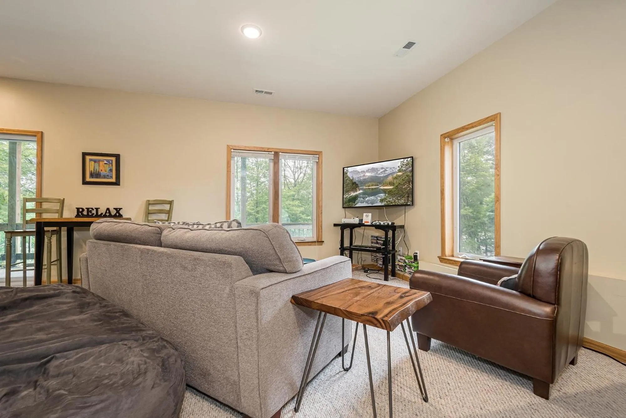 Property building in Duck Cove at Wisp