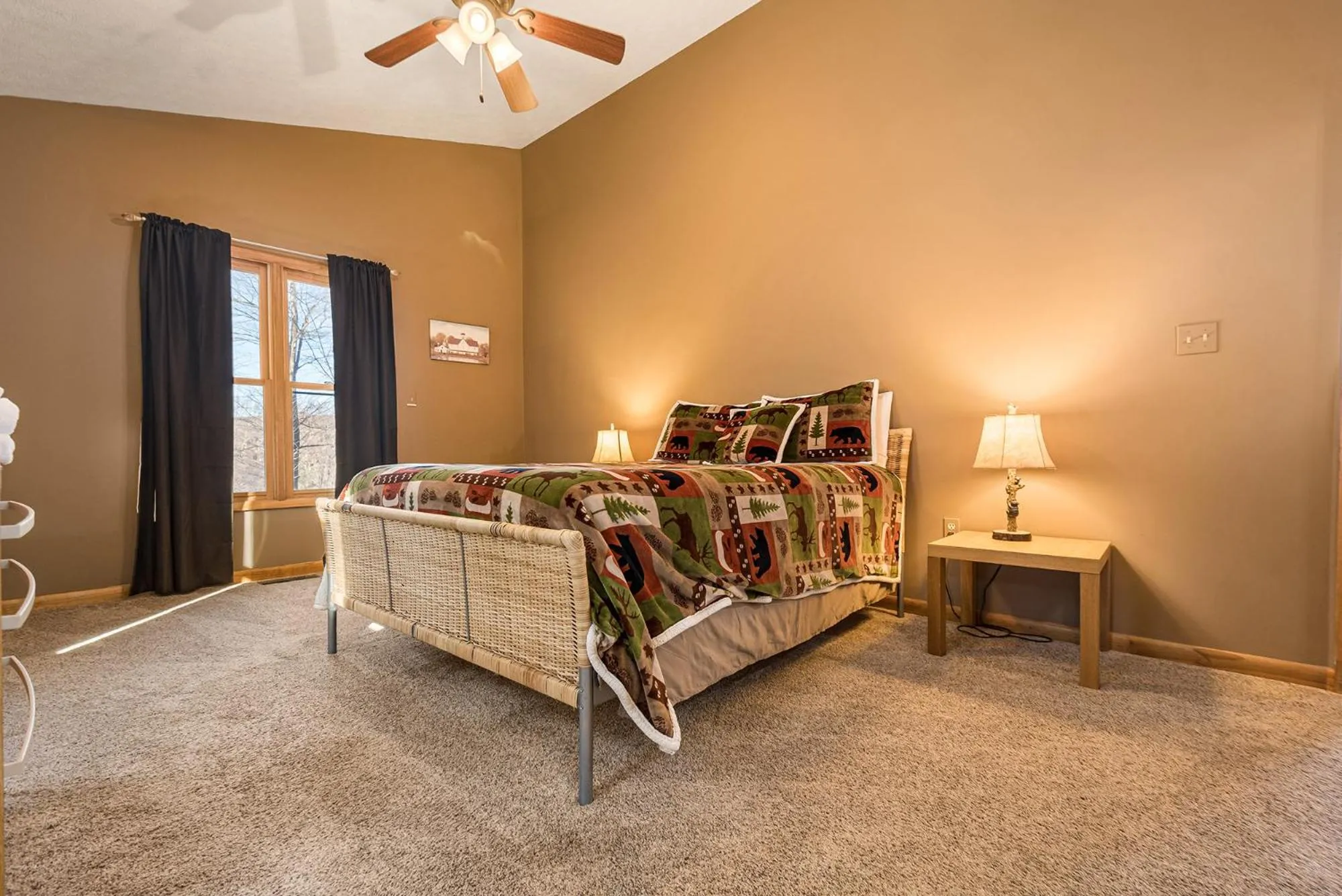 Property building, Bed in Boxer Overlook