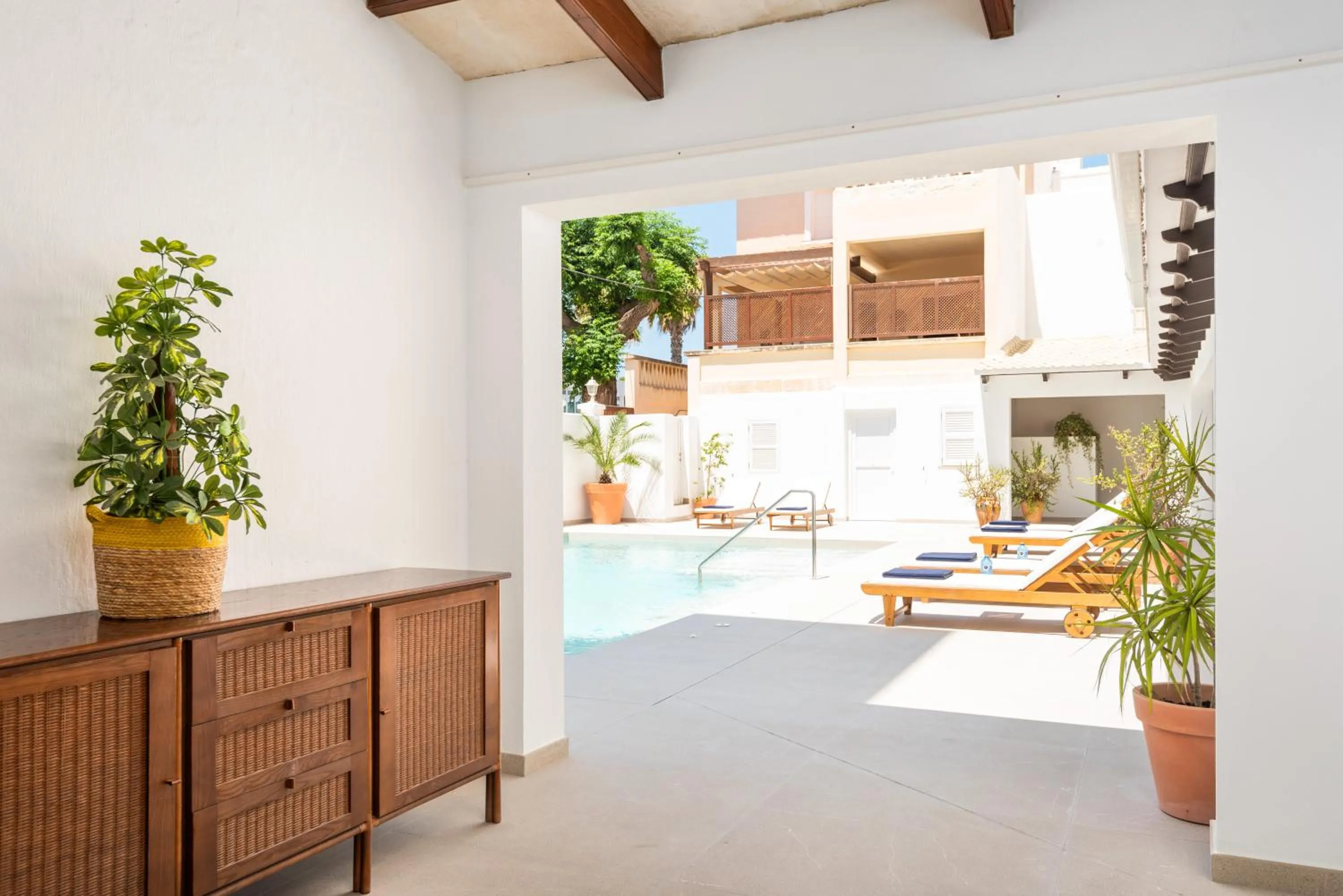 Patio in Hotel Patricia Menorca