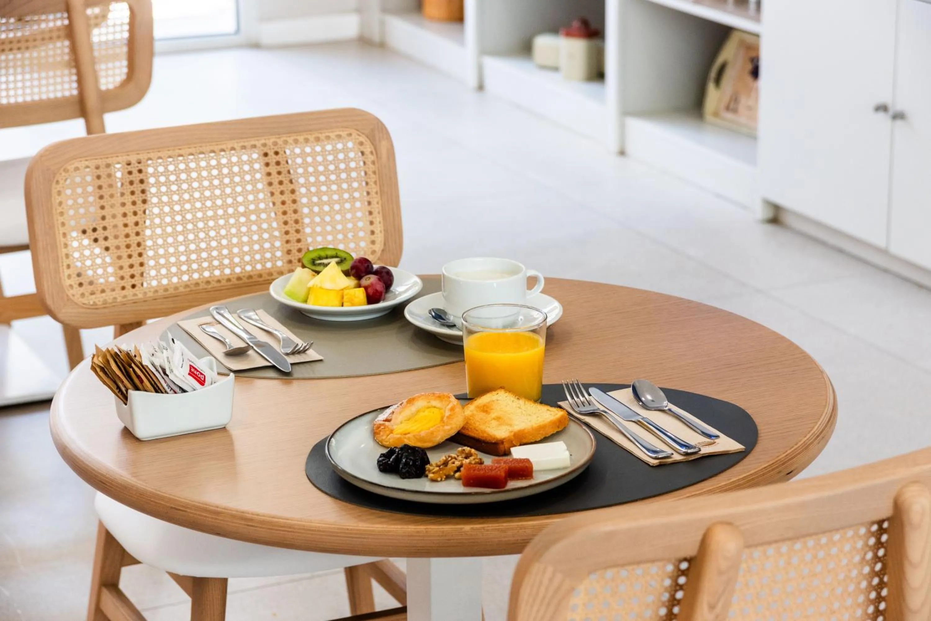 Dining area in Hotel Patricia Menorca