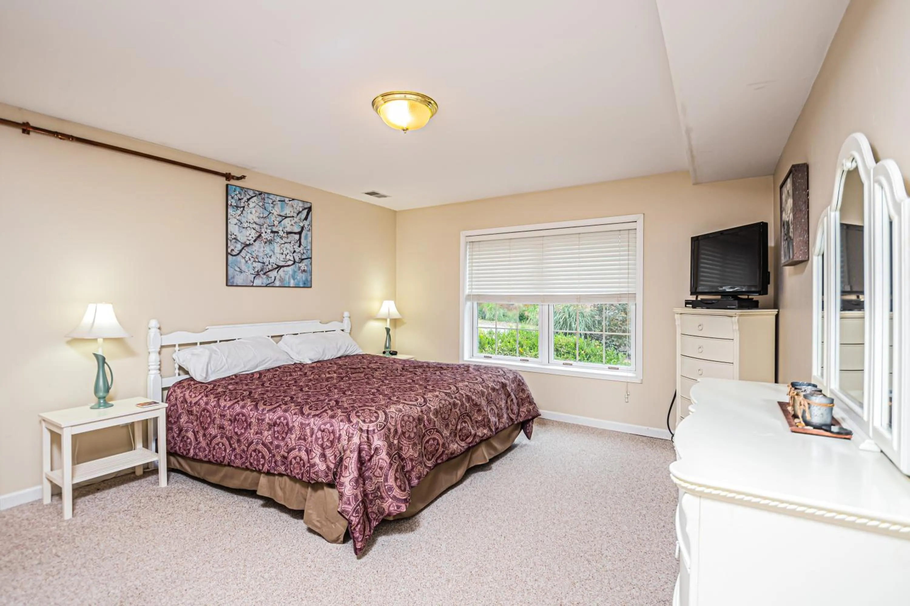 Property building, Bed in Castle in the Sky