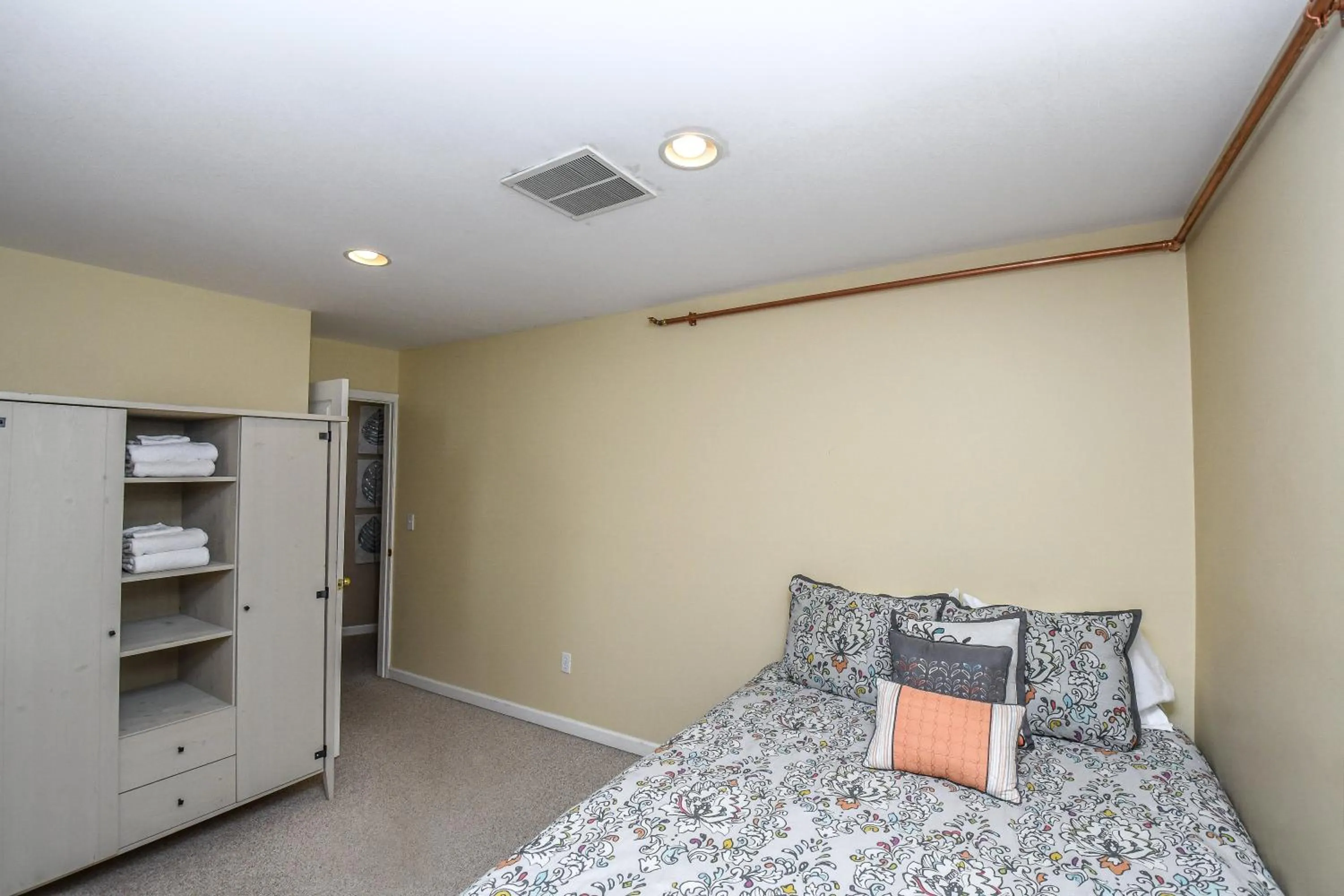 Property building, Bed in Castle in the Sky