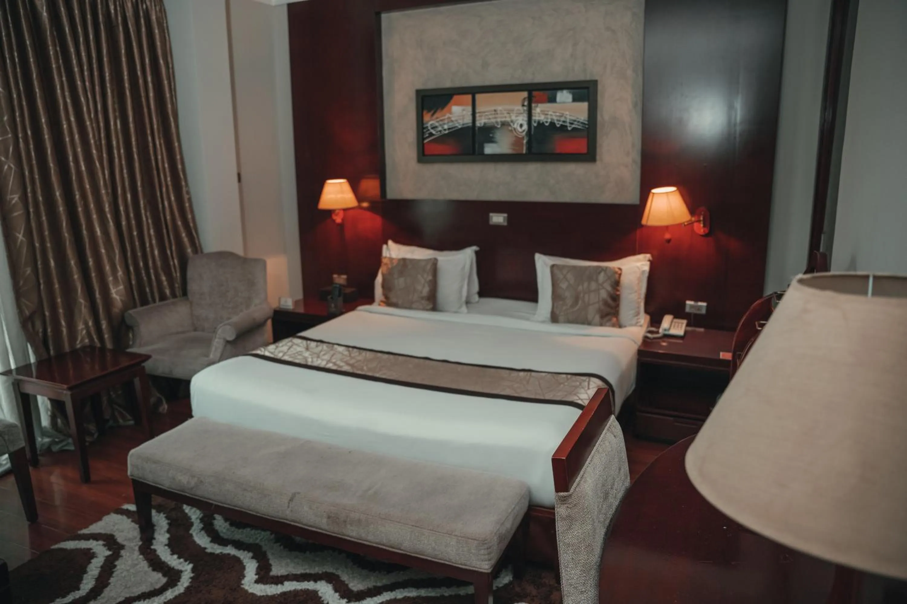 Bed in Sidra International Hotel