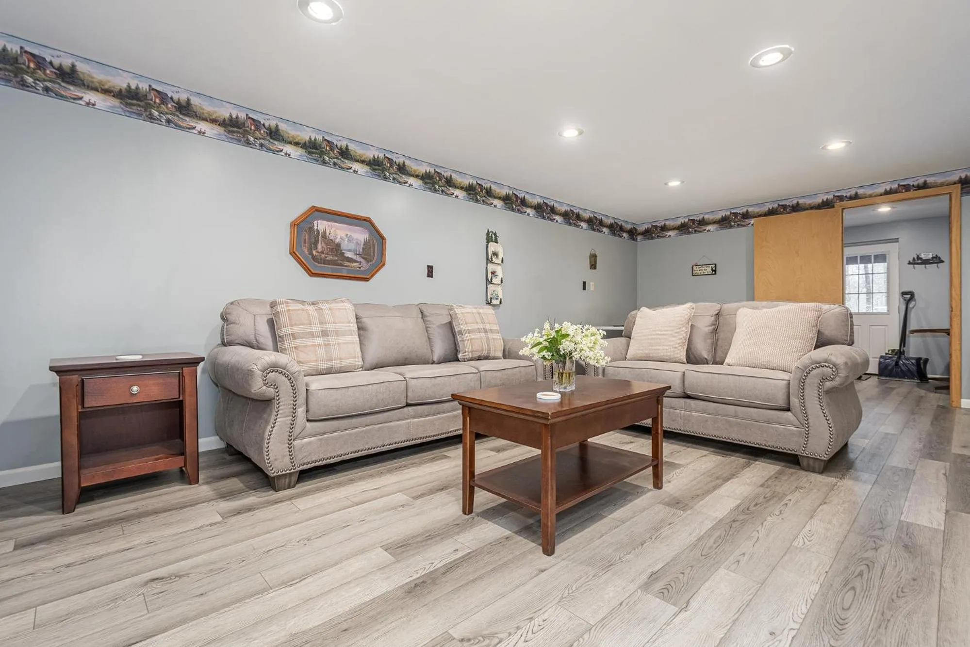 Property building in Home Sweet Cabin