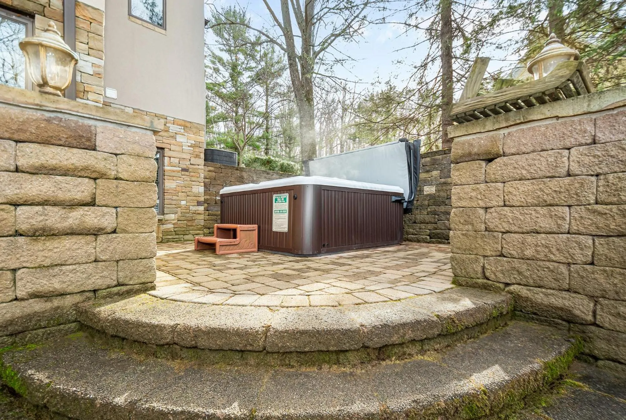 Property building in Champagne Taste