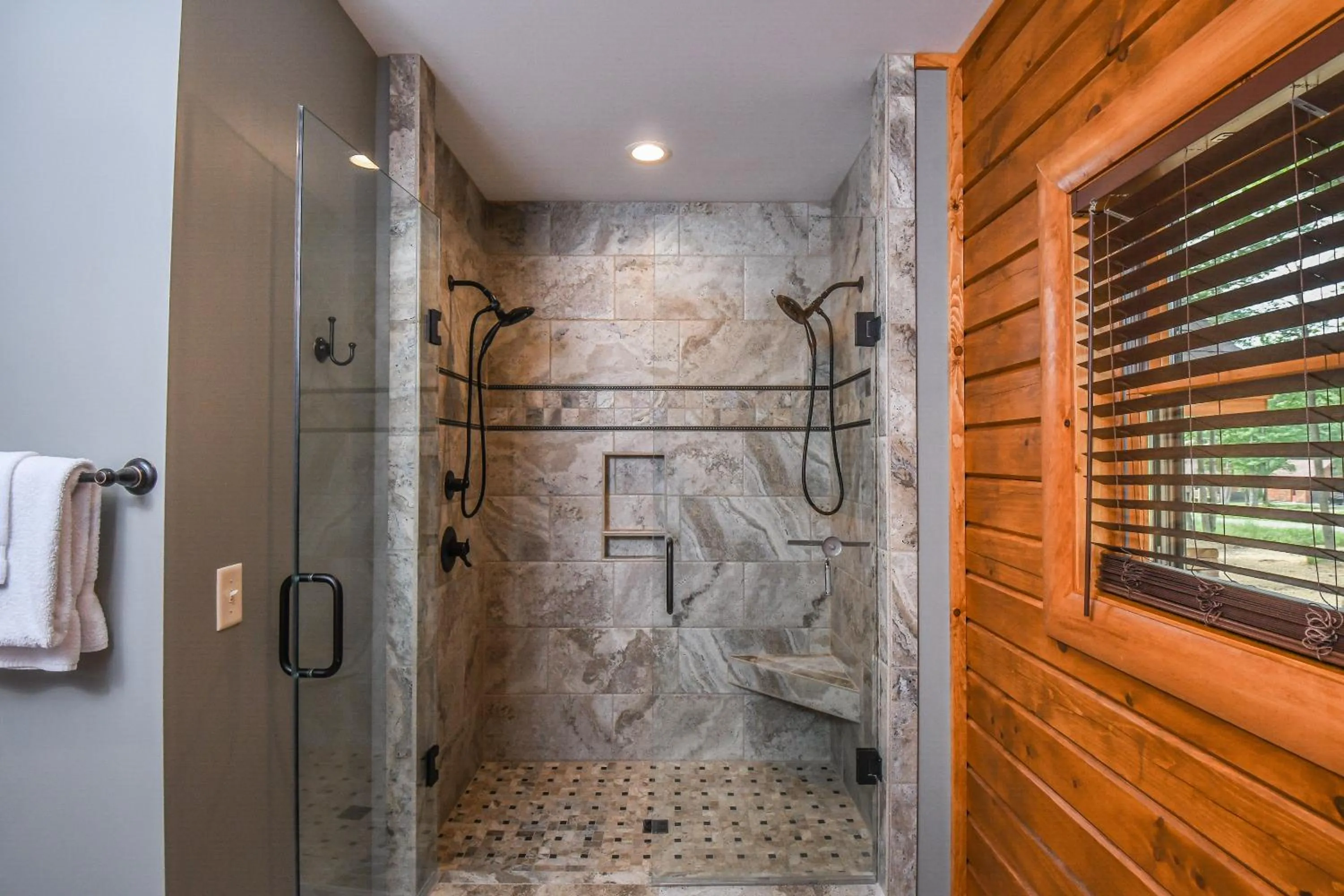 Property building in Eagle on 7