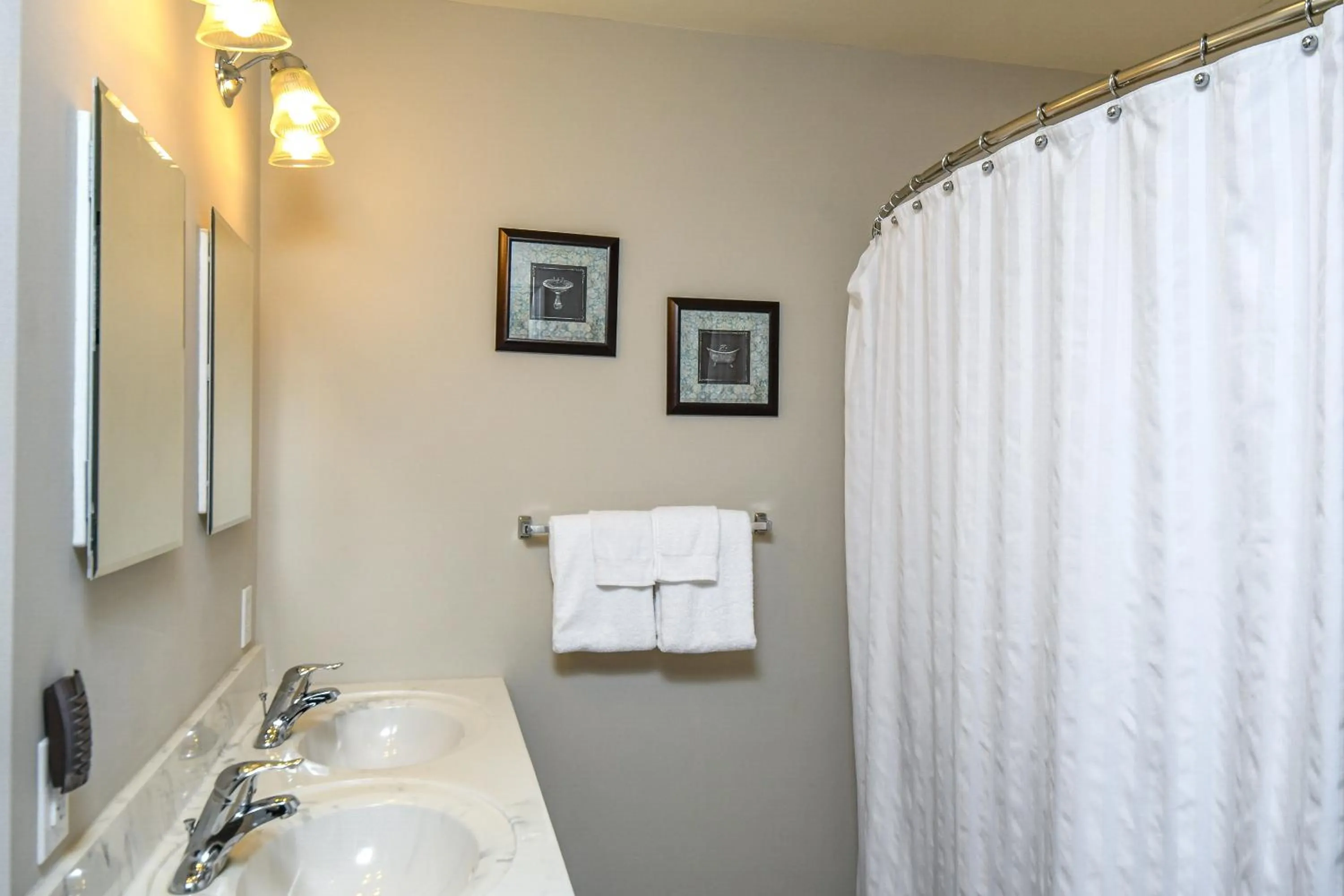 Property building in Putter Place