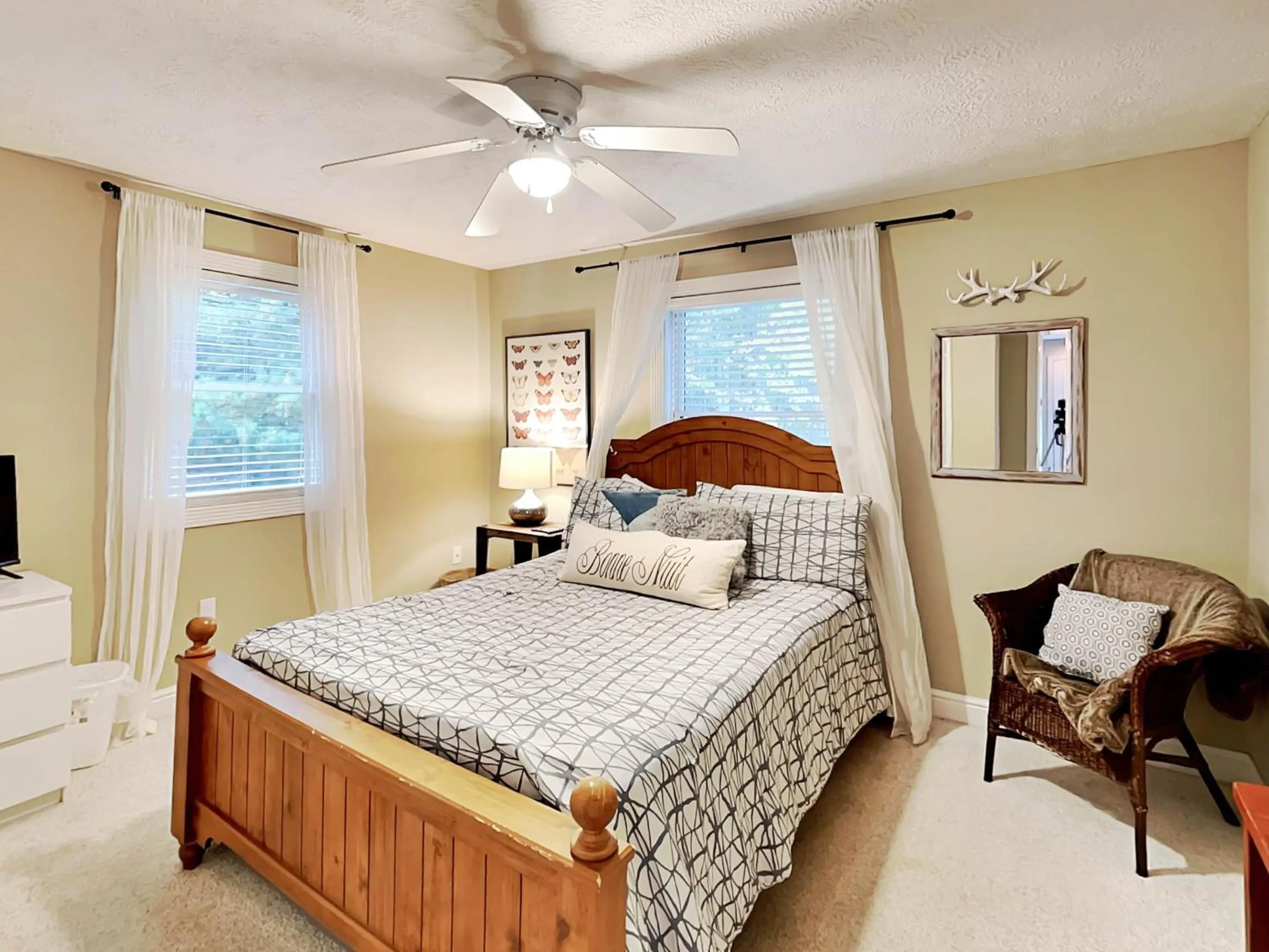 Bed in Heavenly Grove