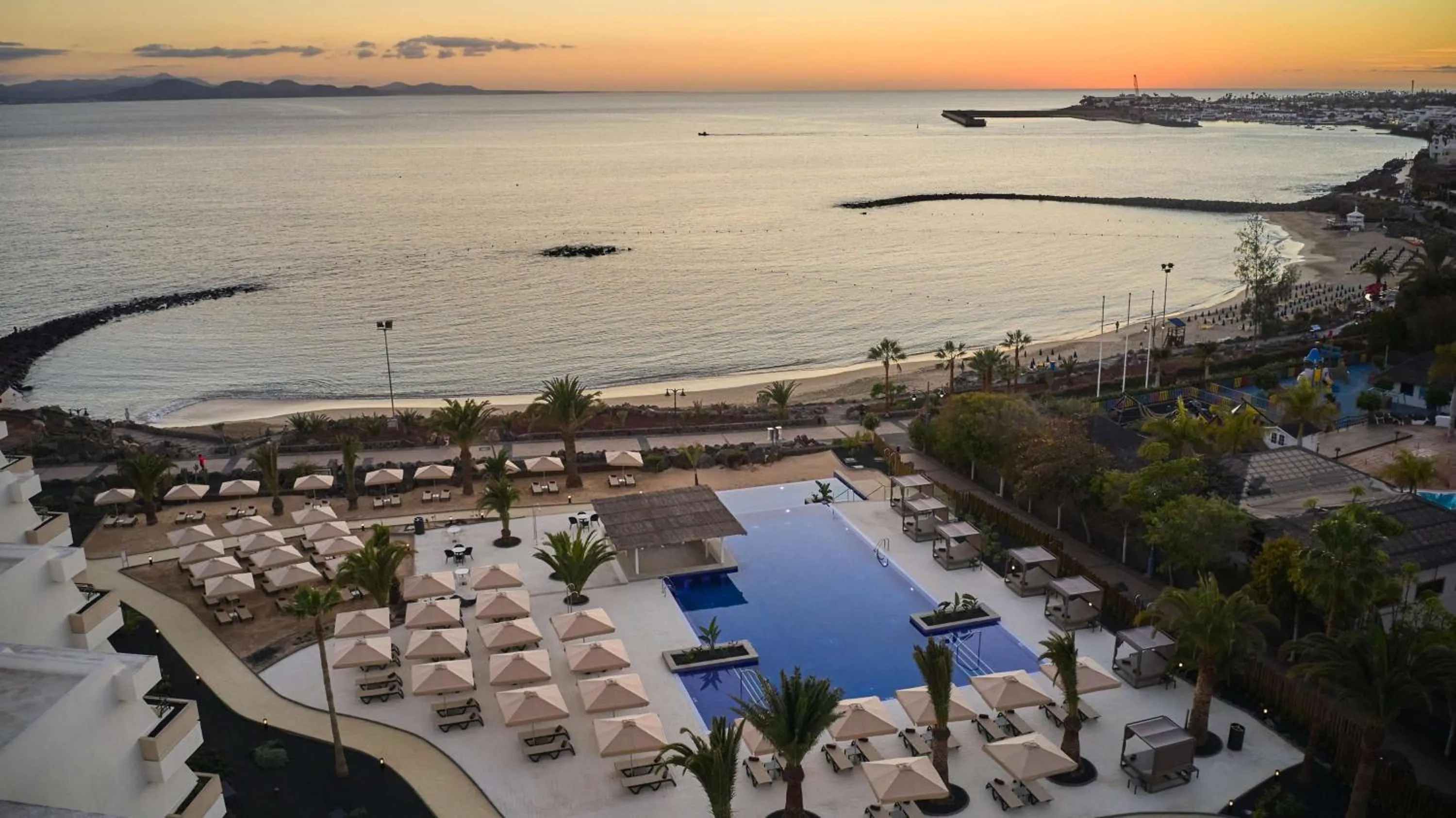 Property building in Dreams Lanzarote Playa Dorada Resort & Spa