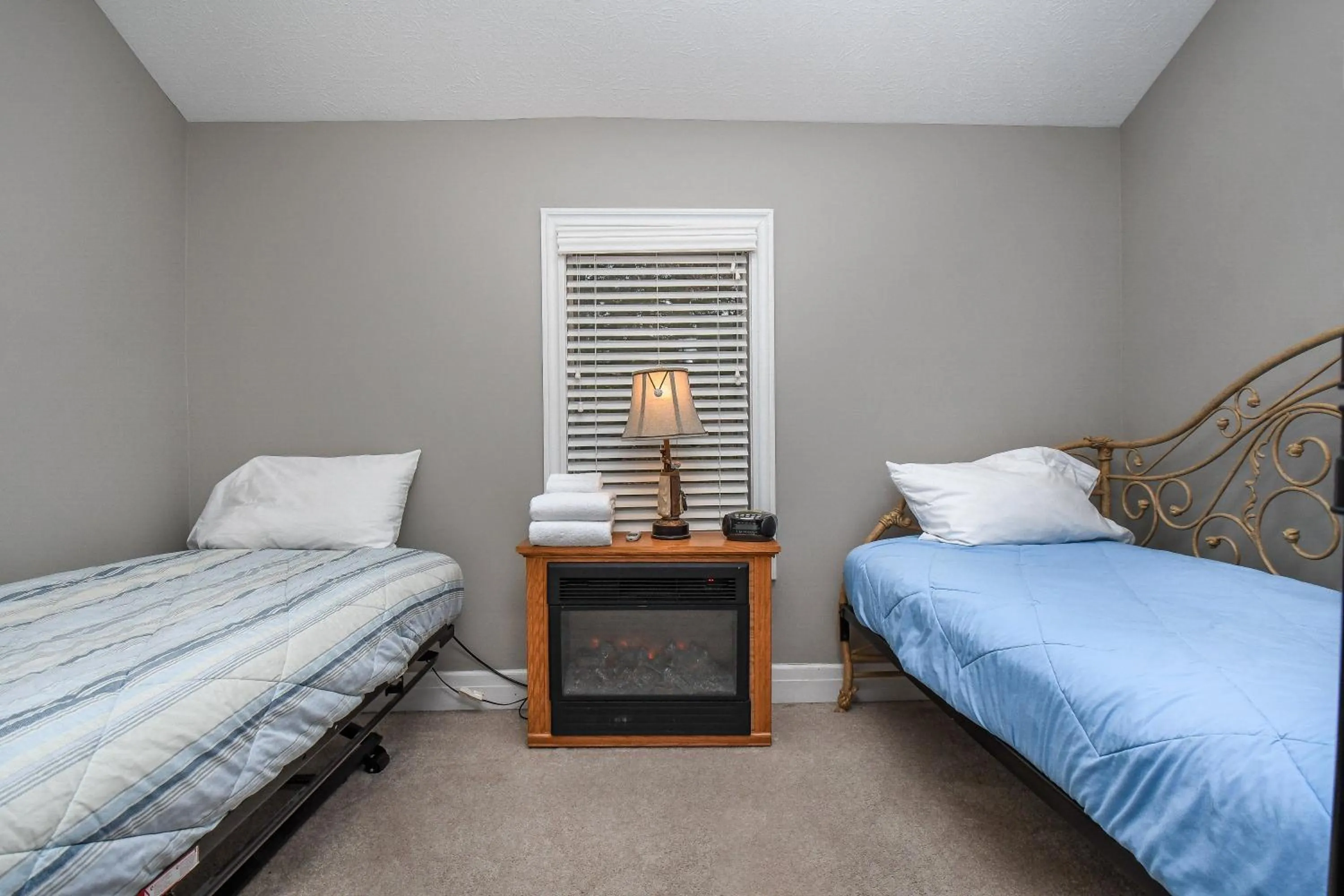 Property building, Bed in Donnas Choice