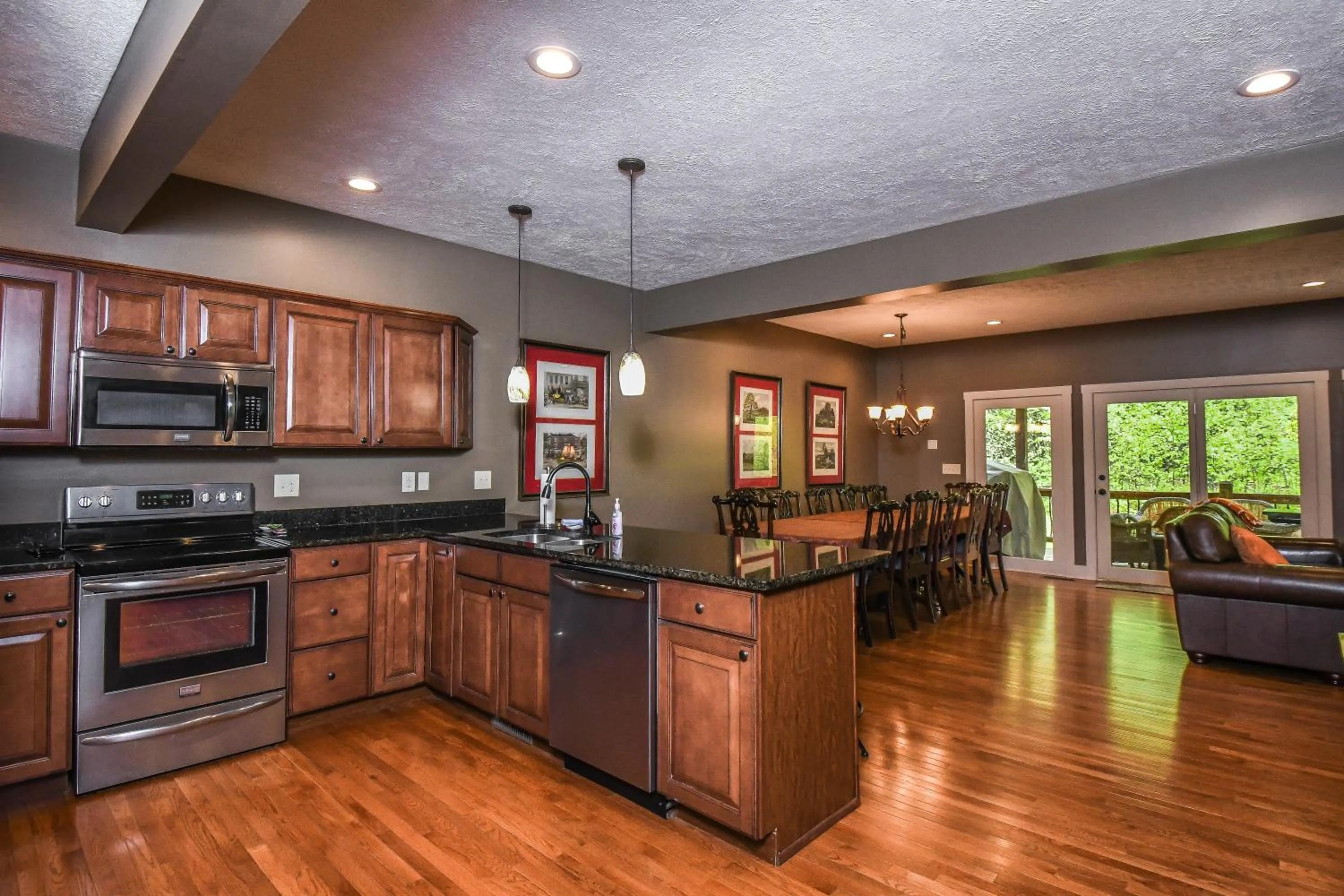 Property building in Valhalla on Mystic Creek